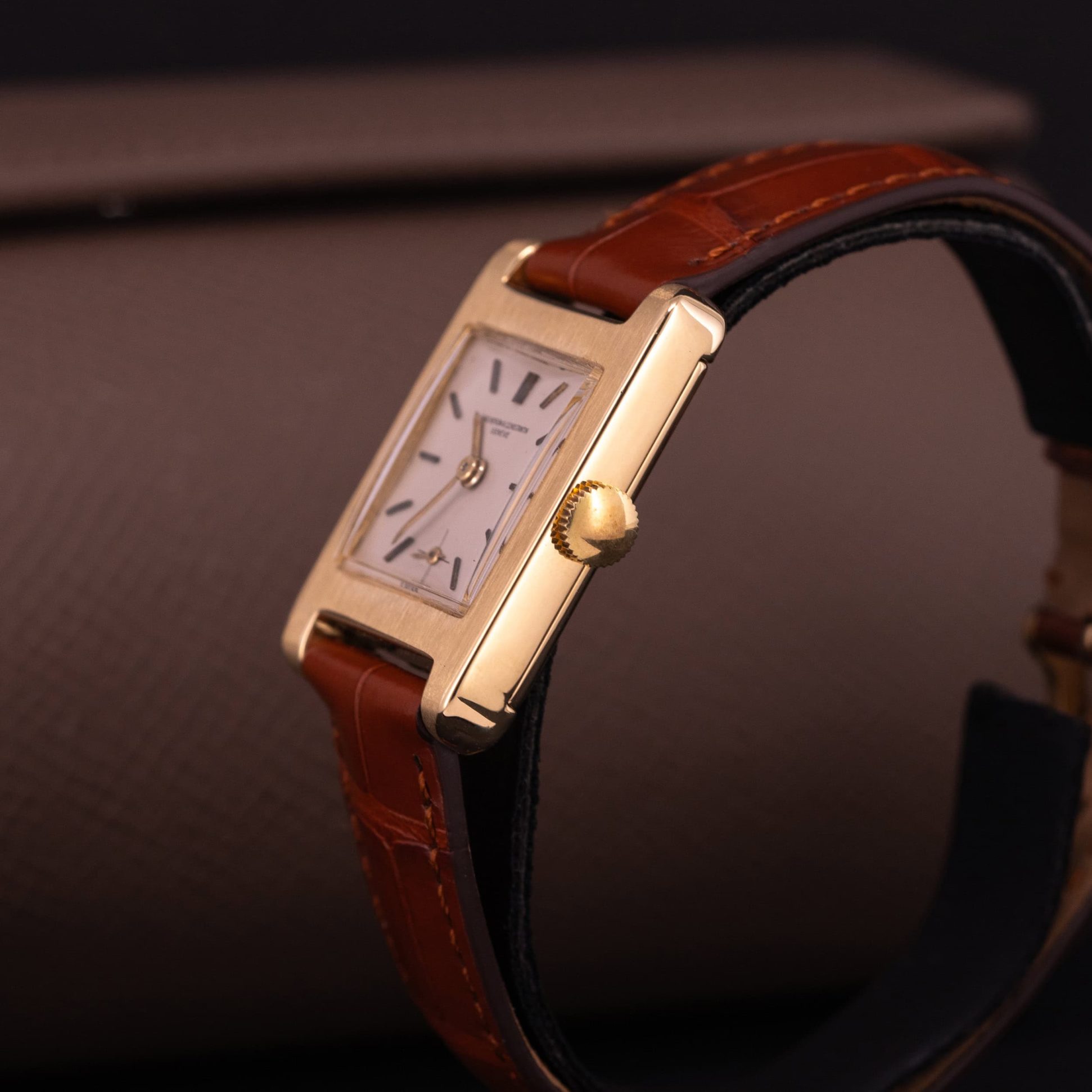 18k-Vacheron-Constantin-Tank-1950-4