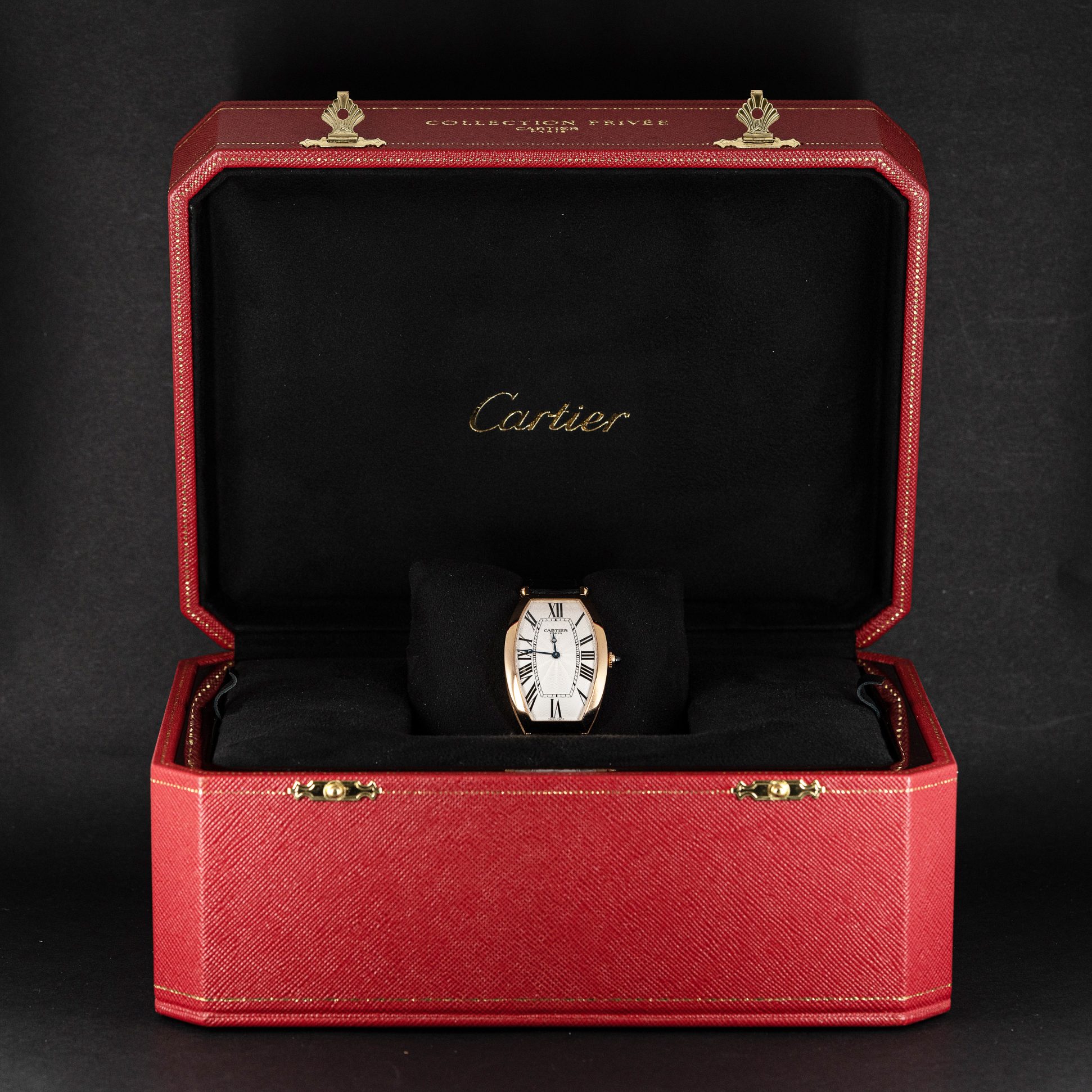 18k_Cartier_Tonnaeu_CPCP_2013.jpg