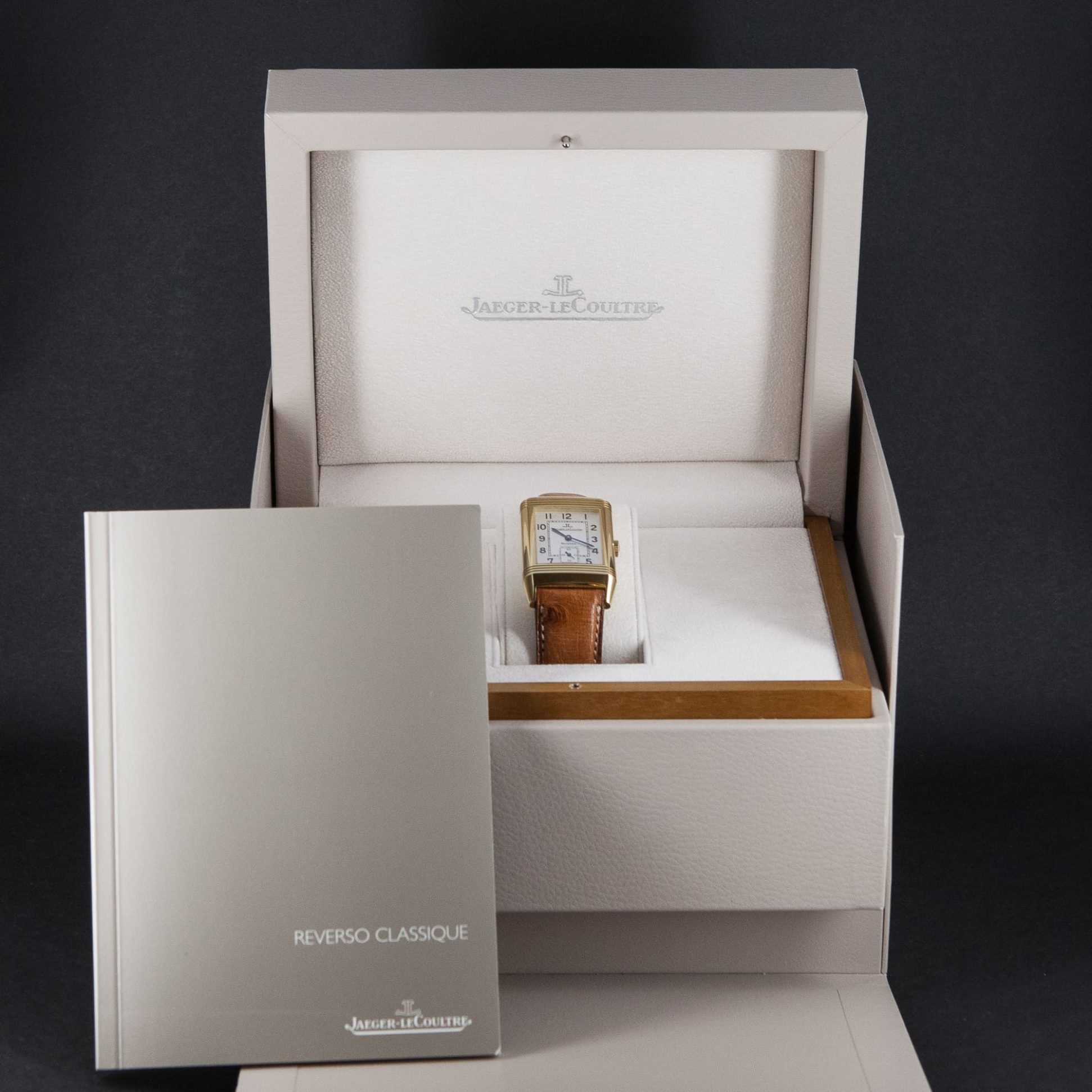 18k_JLC_Reverso_Classique-10.jpg