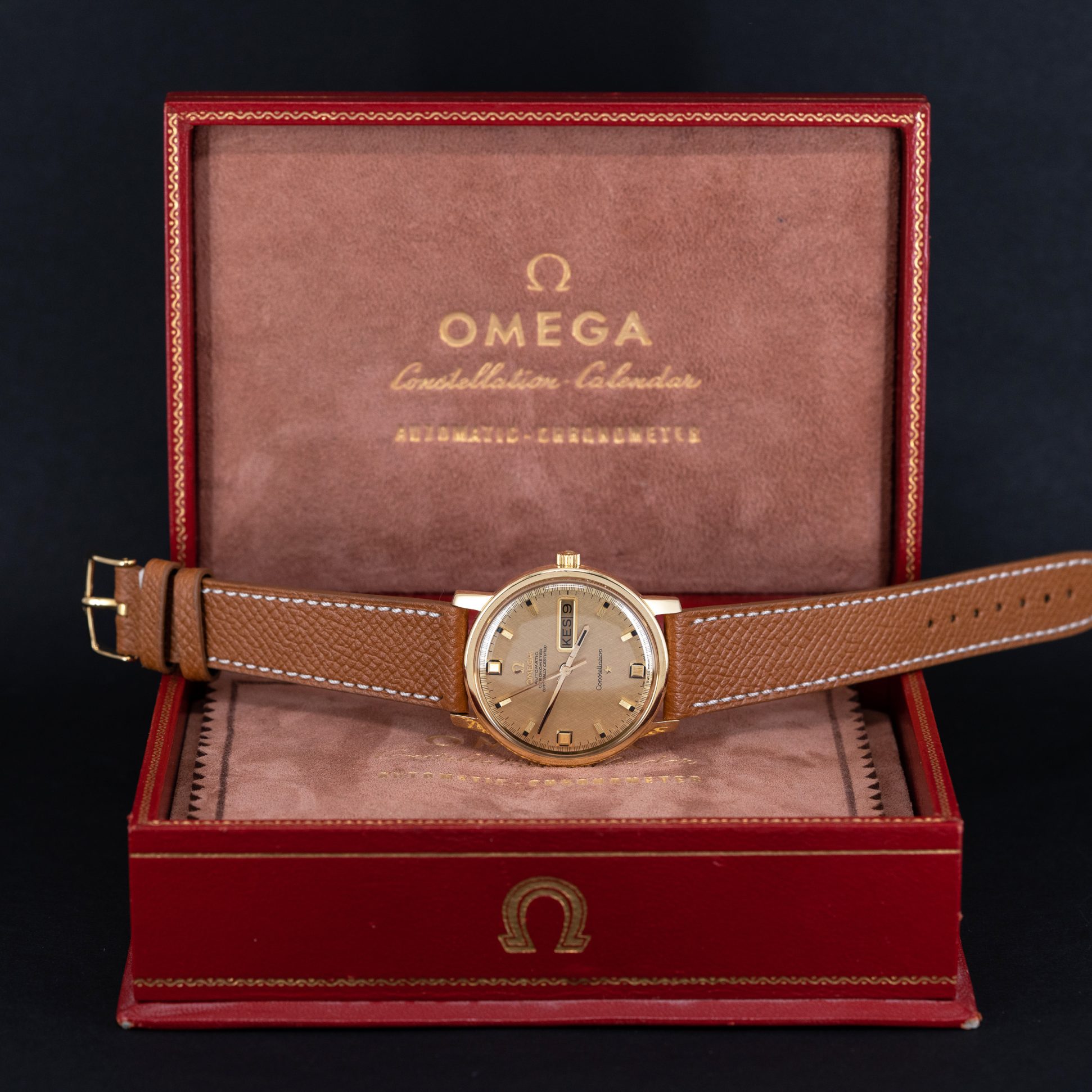 18k_Omega_Constellation_Day-Date_1969.jpg