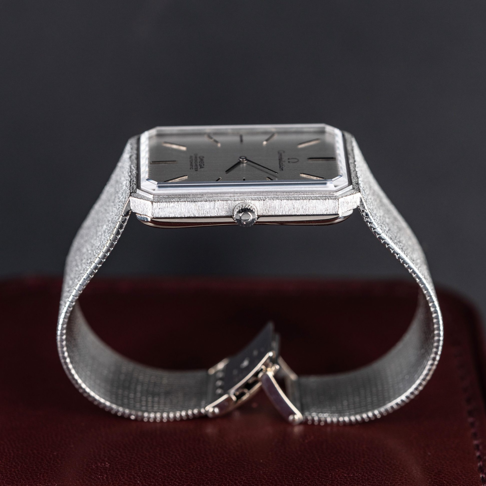18k_Omega_Constellation_Emeraude-Grima_1973-9.jpg