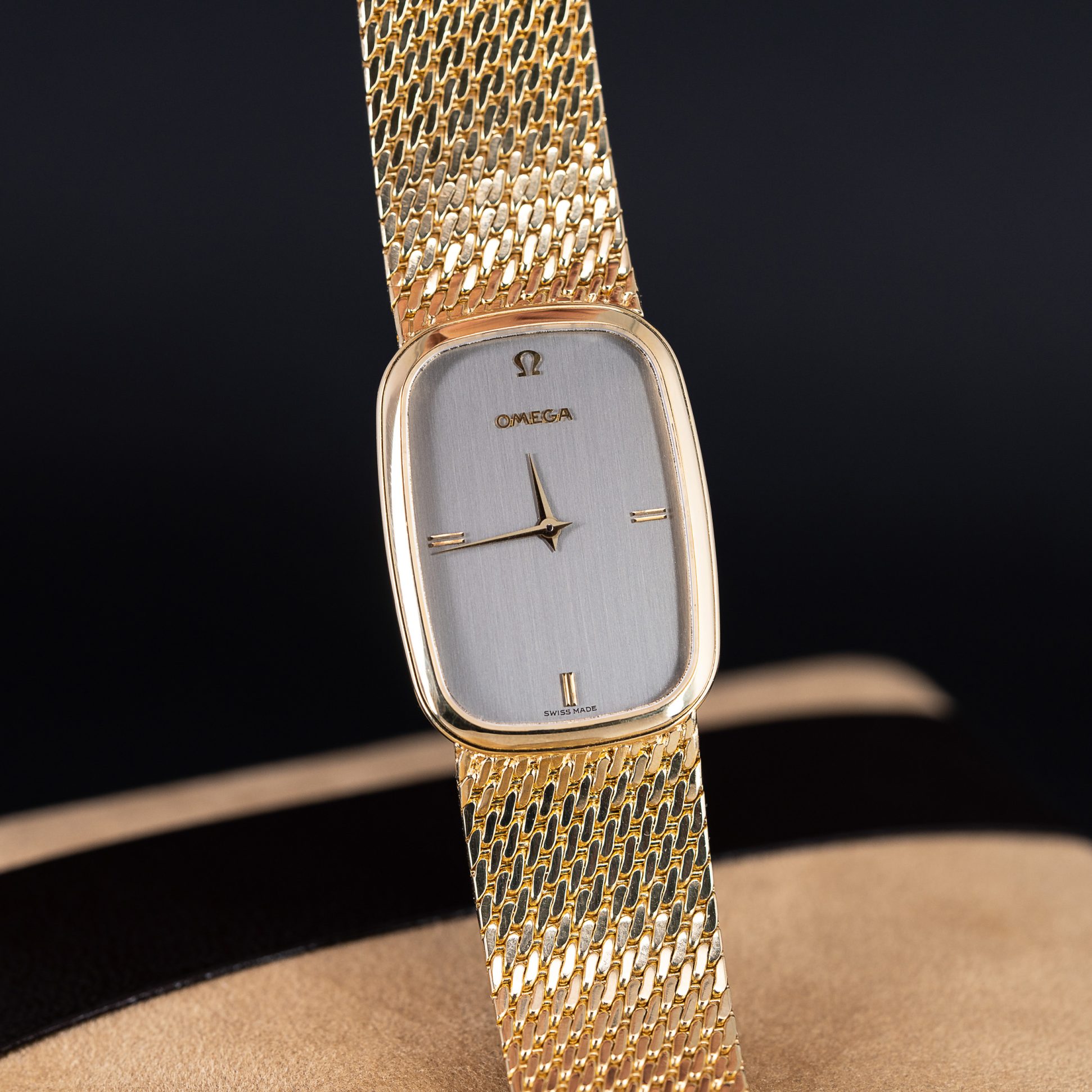 18k_Omega_De-Ville_1980-8.jpg