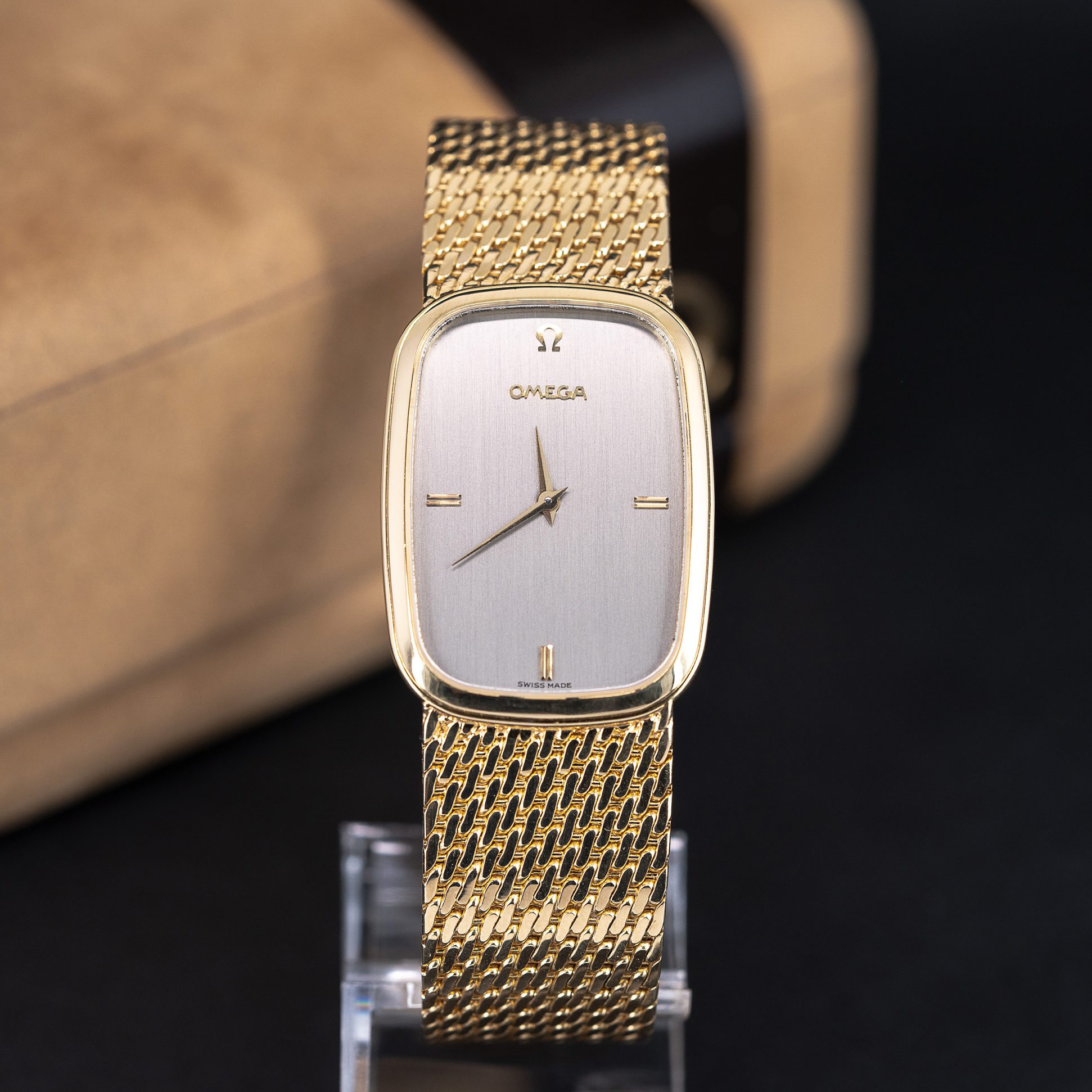 18k_Omega_De-Ville_1980.jpg