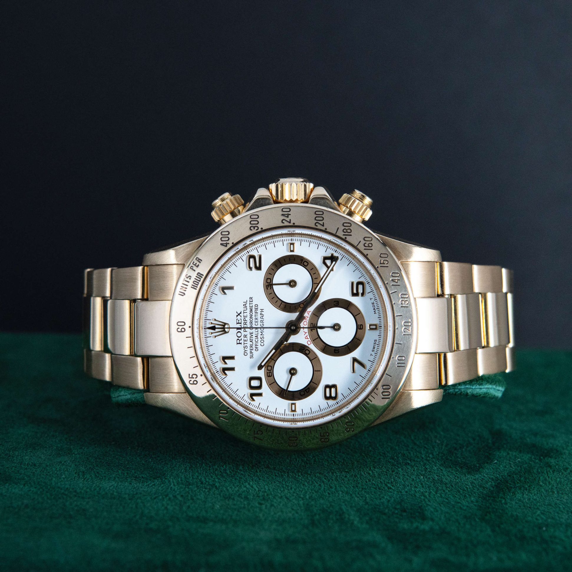 18k_Rolex_Daytona_16528-5-scaled-1.jpg