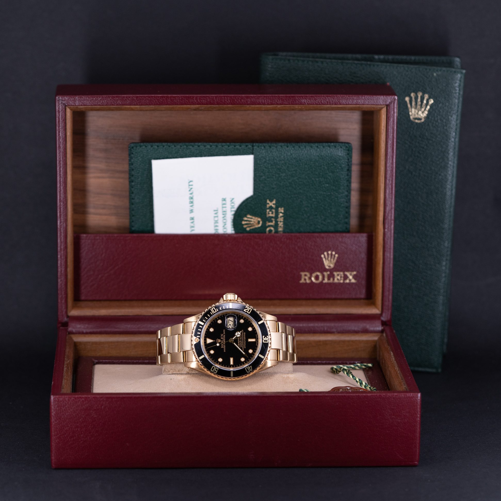 18k_Rolex_Submariner_16618_1992.jpg