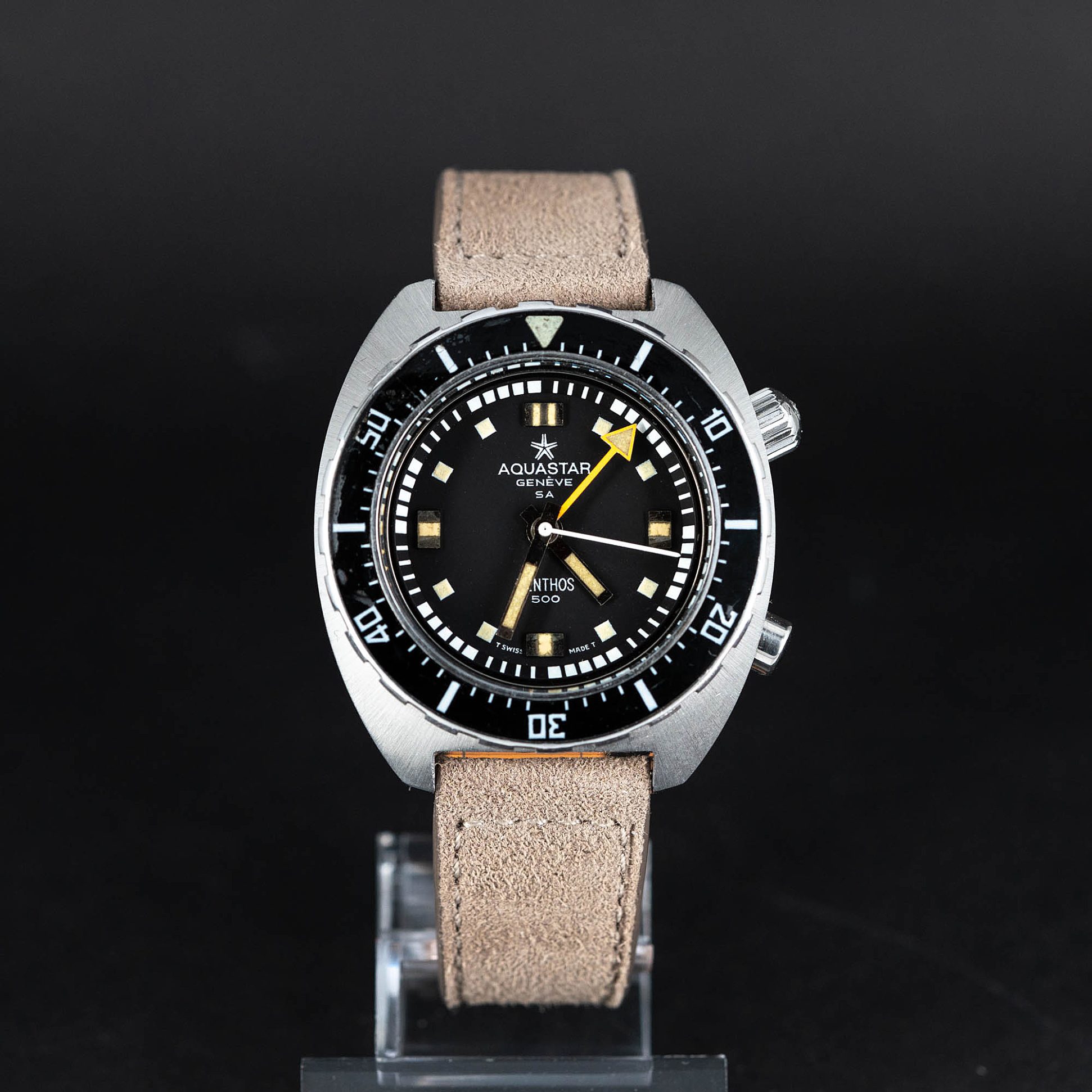 Aquastar_Benthos_500.jpg