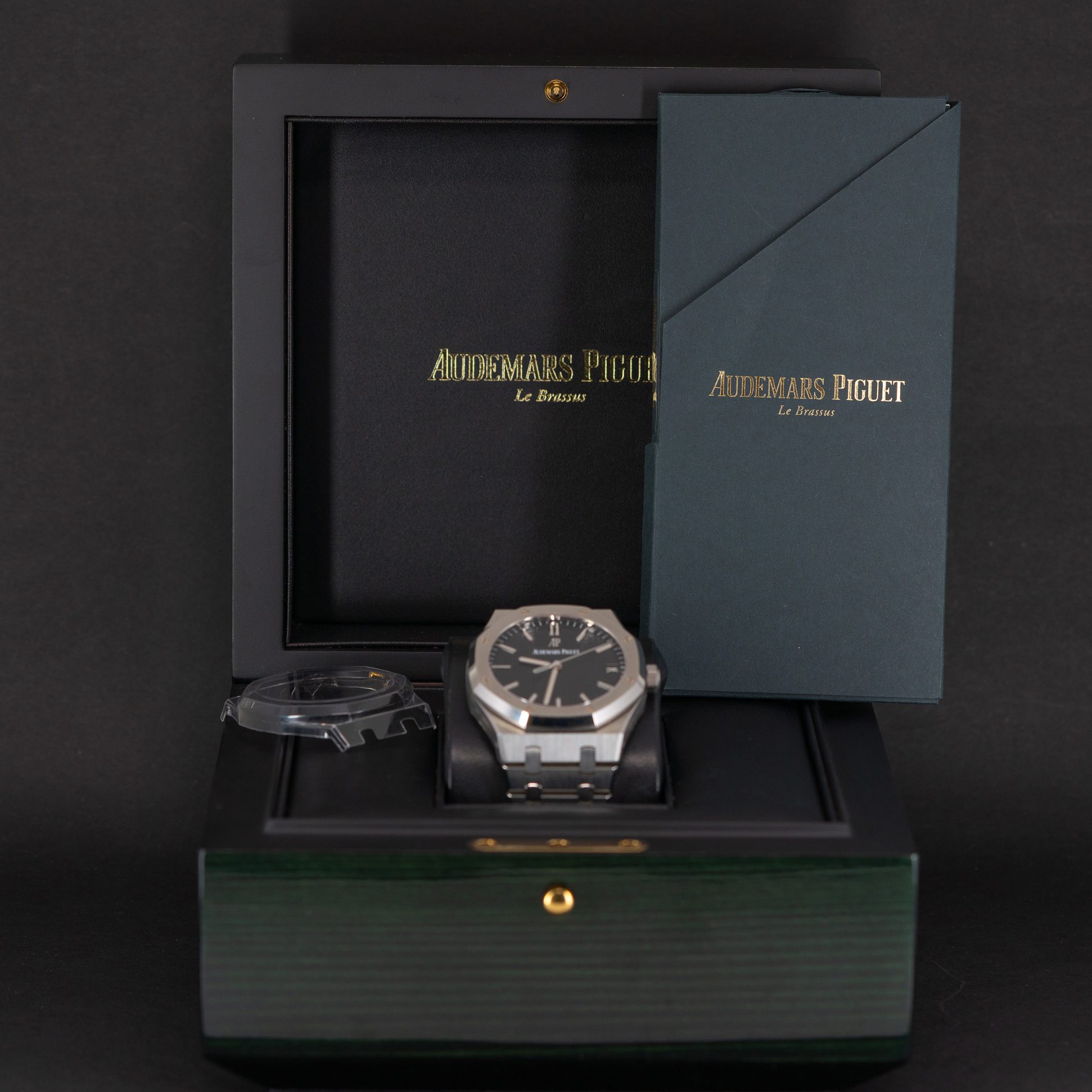 Audemars-Piguet_Royal-Oak_15500ST_2019.jpg