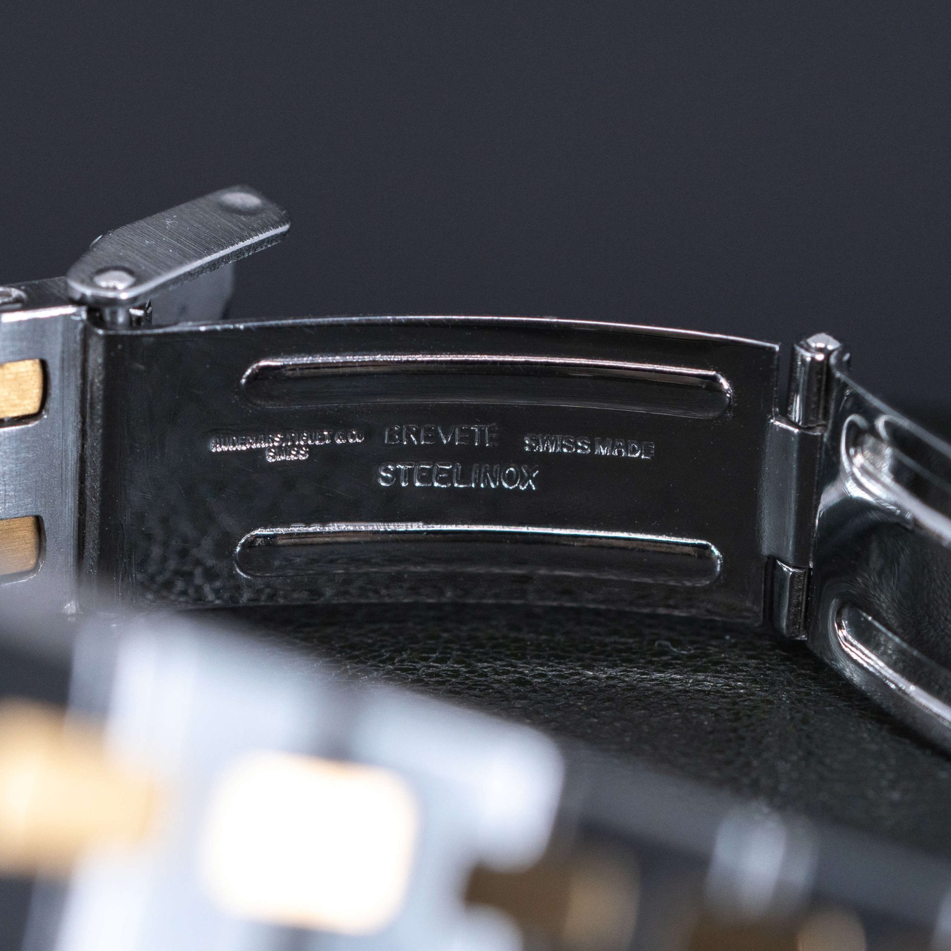 Audemars-Piguet_Royal-Oak_Lady_1977-3-scaled-1.jpg