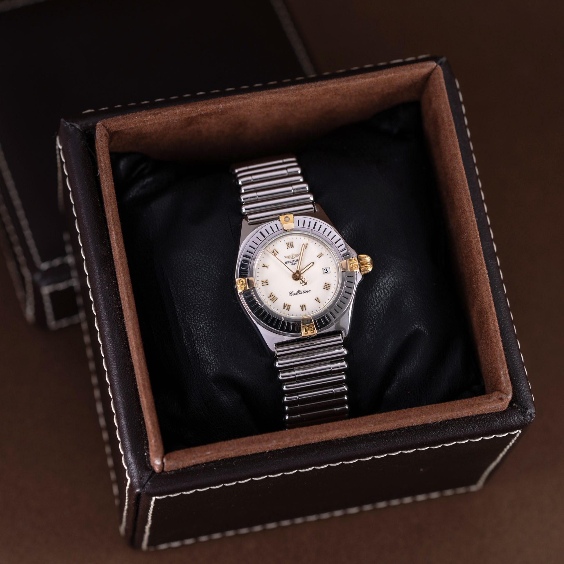 Breitling Callistino ladies wristwatch from the 1990s. Ref. B52043.