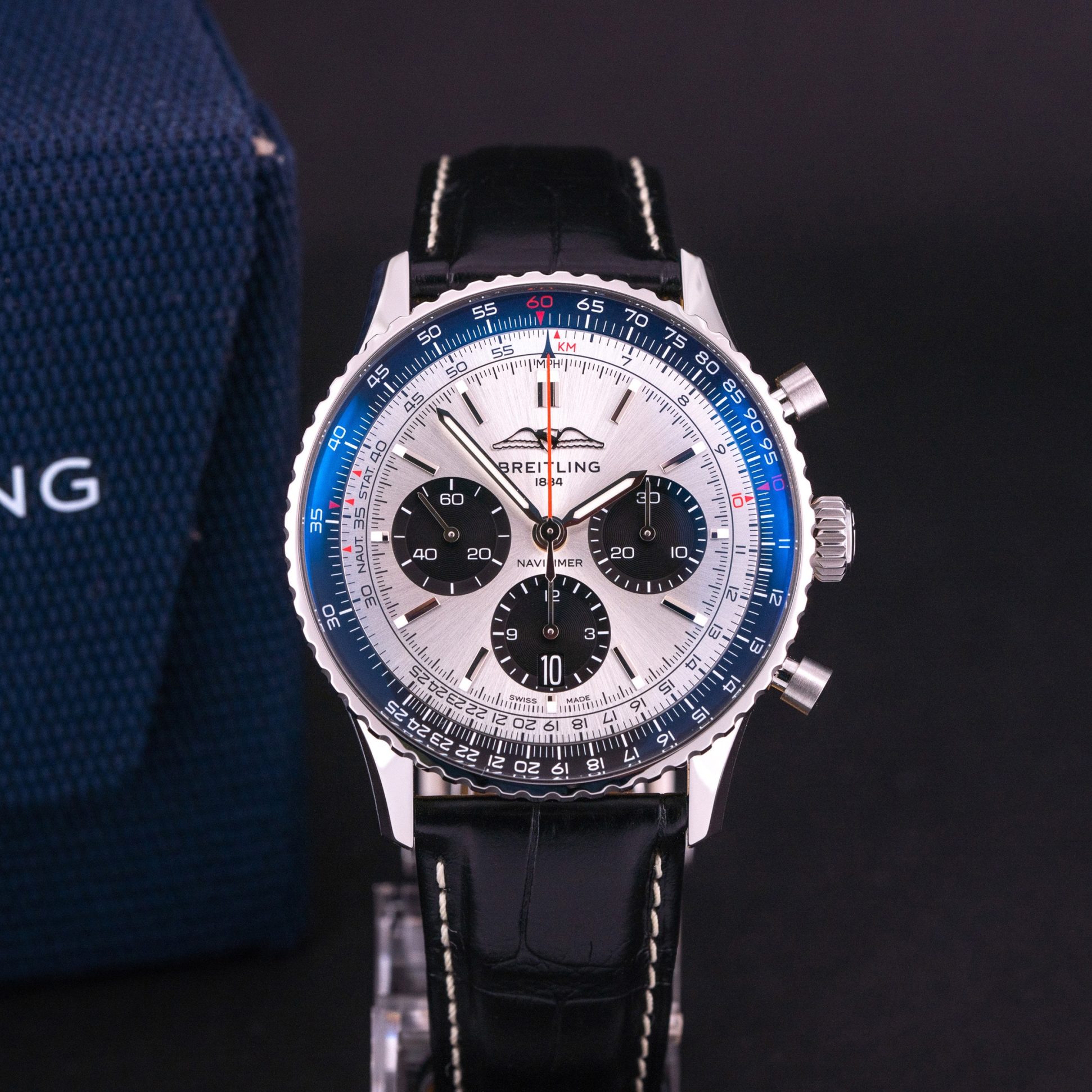 Breitling-Navitimer-43-2023-7-1.jpg