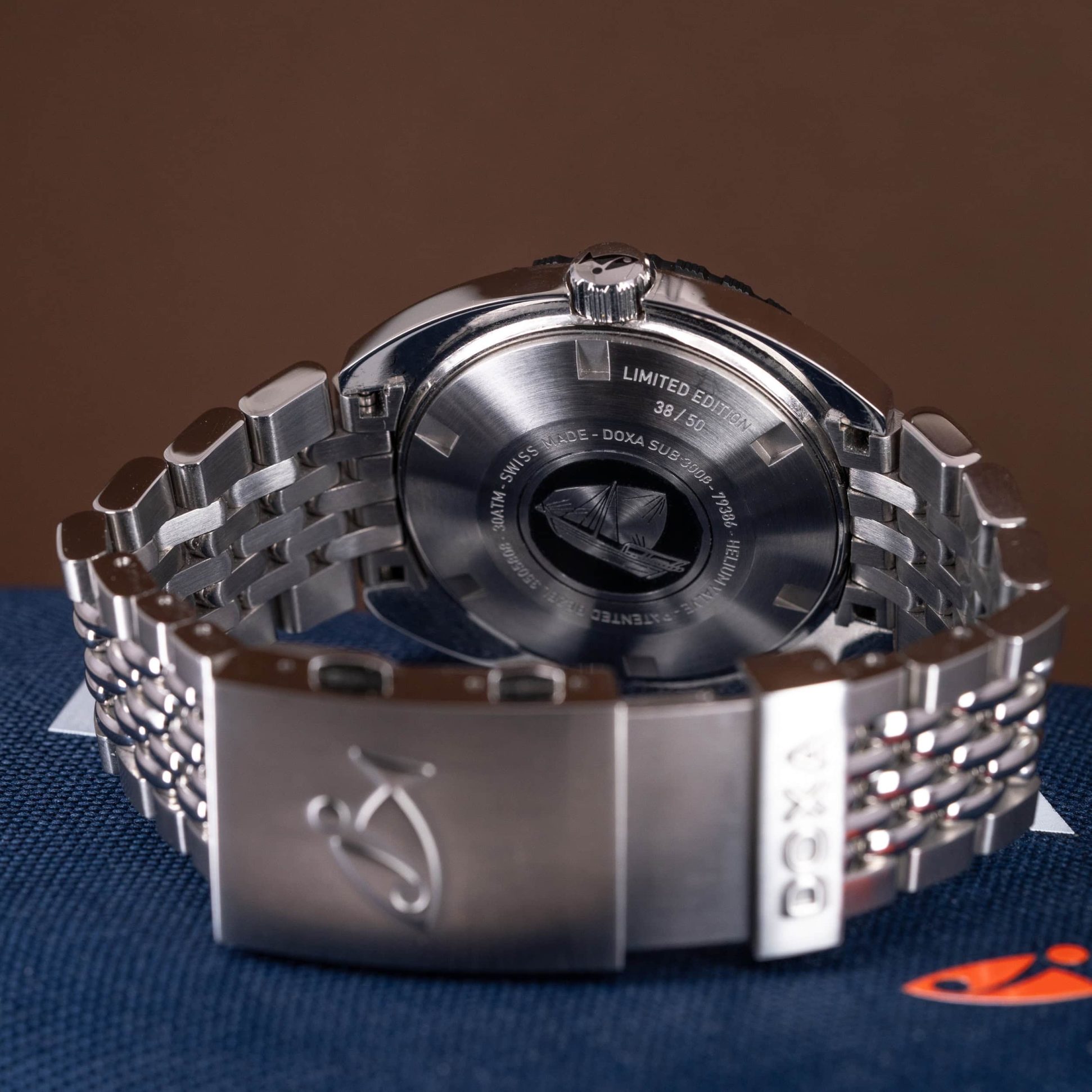 Doxa-Sub-300b-SE-Ahmed-Seddiqi-5