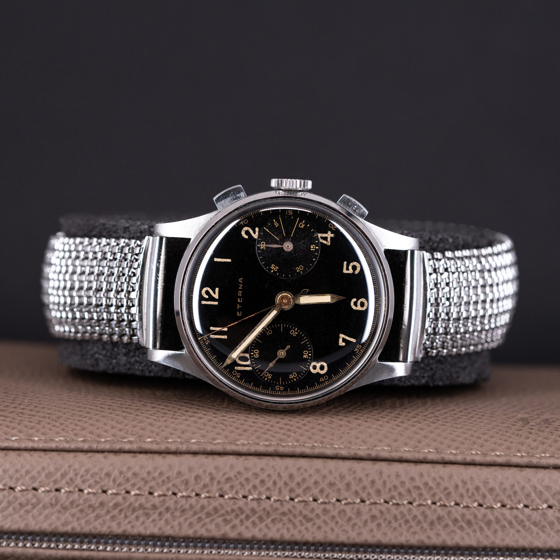 Eterna_chrono_gilt_1947.jpg