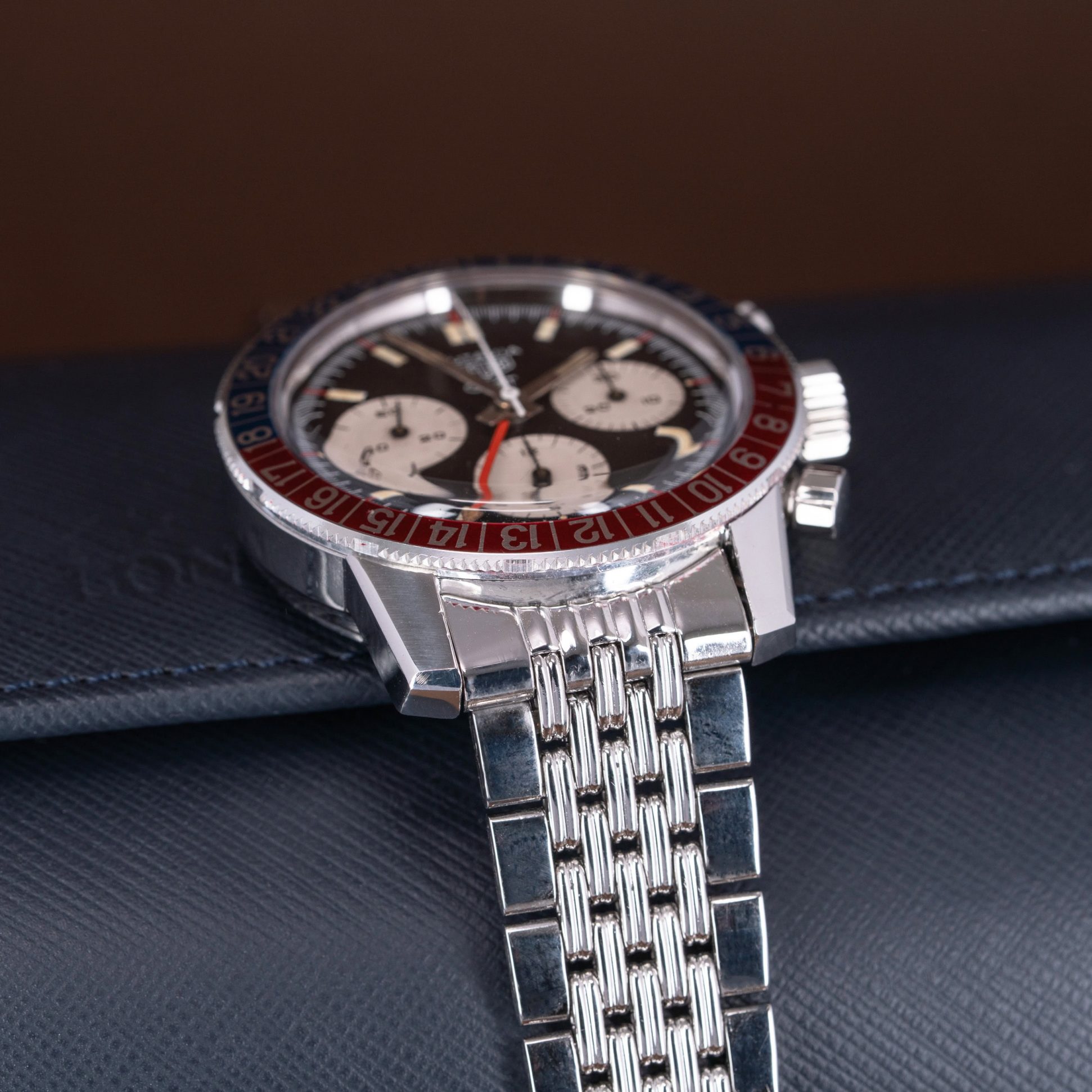 Heuer-Autavia-2446C-GMT-1970-01