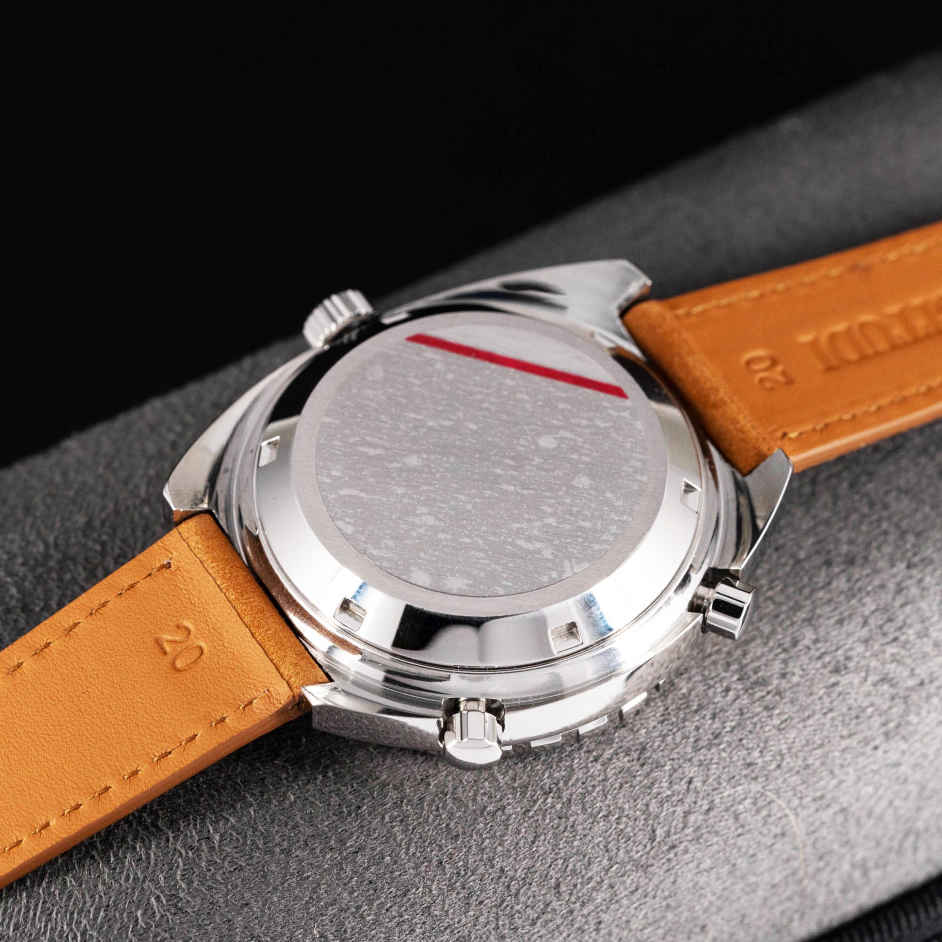 Heuer_Autavia_11630_Orange-Boy-7.jpg