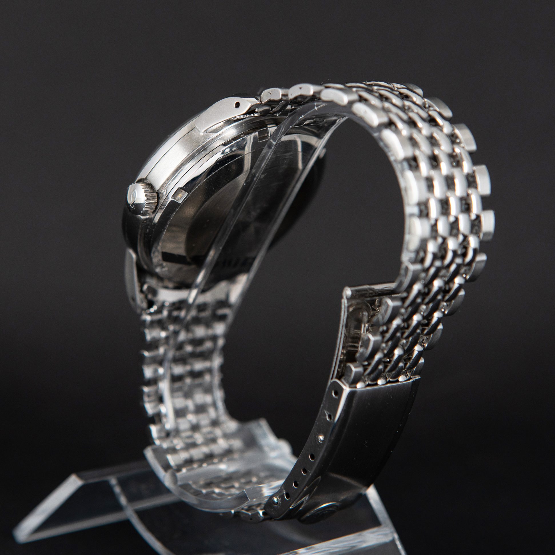 IWC_Ingenieur_666_1964-8.jpg