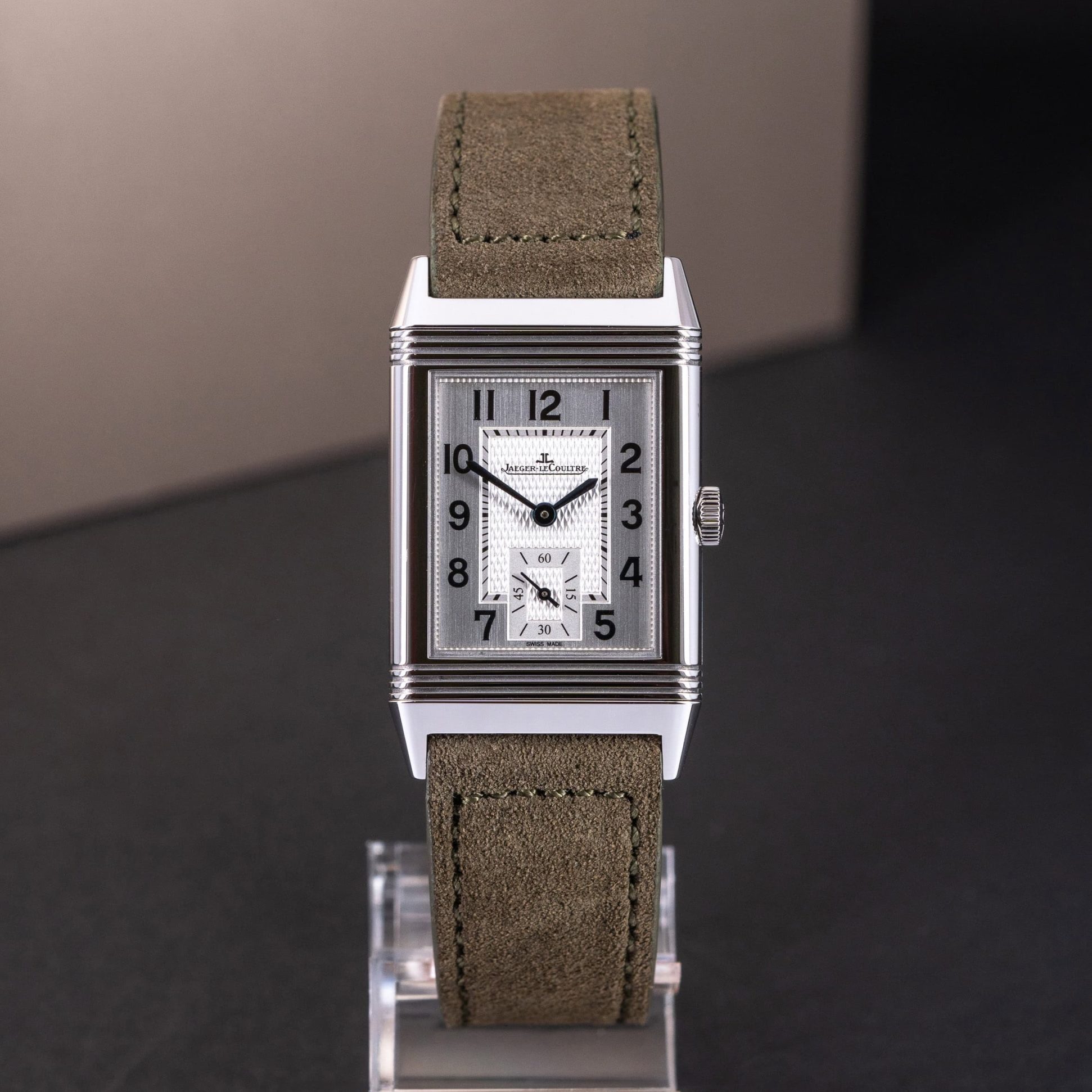 Jaeger-LeCoultre-Reverso-Mid-Small-2019-6-1