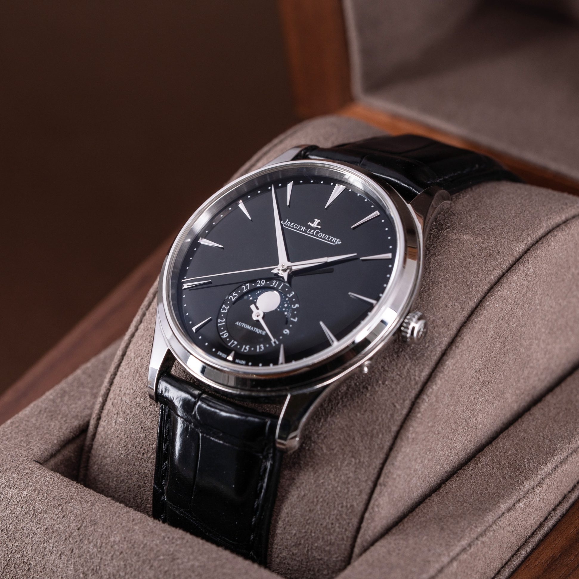 Jaeger-LeCoultre Master Ultrathin Moon ref. Q1368471 from 2021. Full set