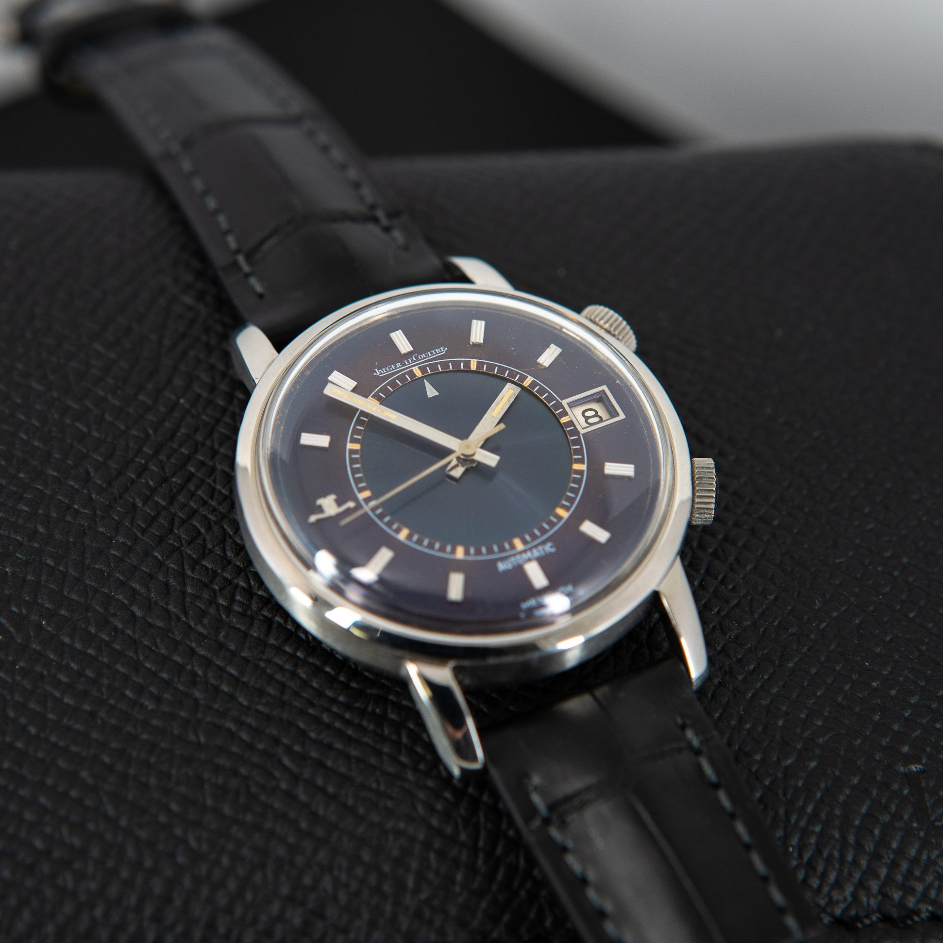 Jaeger-LeCoultre_Memovox_875_1972-4.jpg