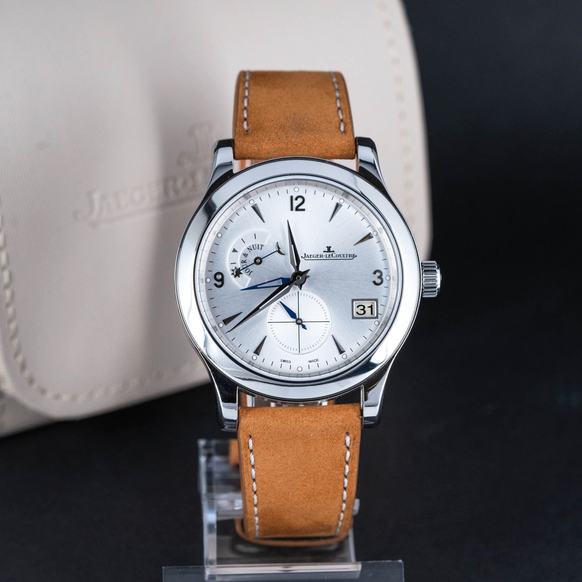 Jaeger_LeCoultre_Master_Hometime.jpg
