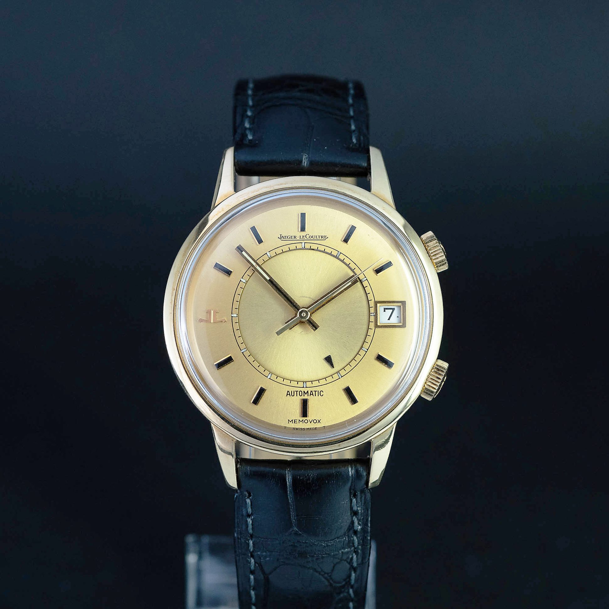 Jaeger_LeCoultre_Memovox_18k-4-1.jpg