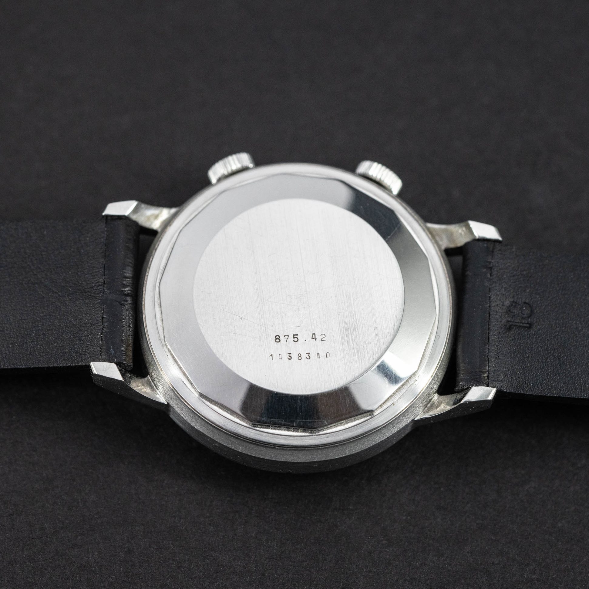 Jaeger_LeCoultre_Memovox_E875-2.jpg
