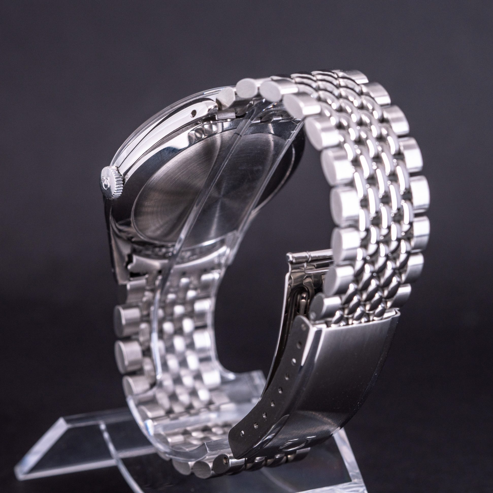 Omega-CK2504-1950-4.jpg