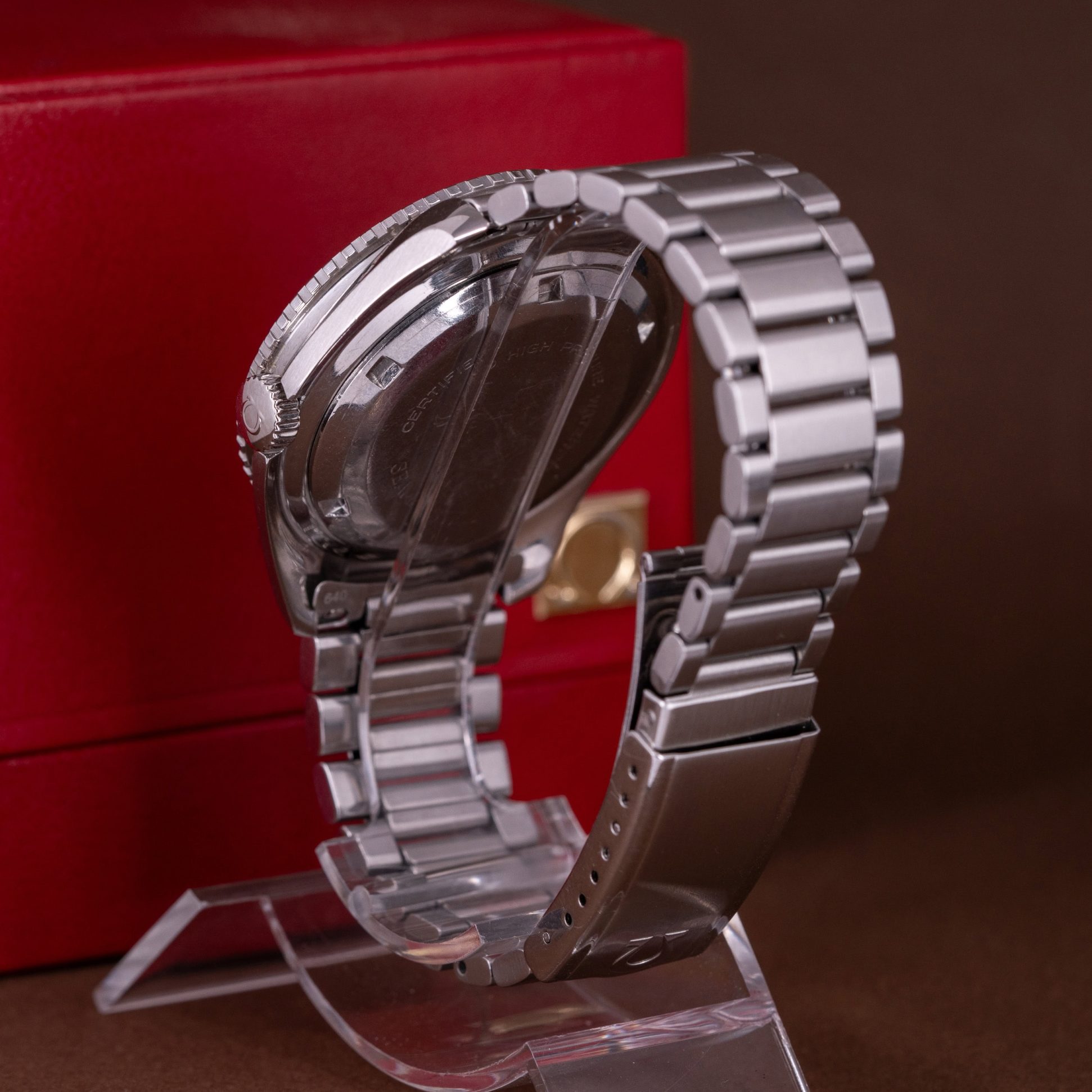 Omega-Seamaster-300-1968-Suomi-Extract-5