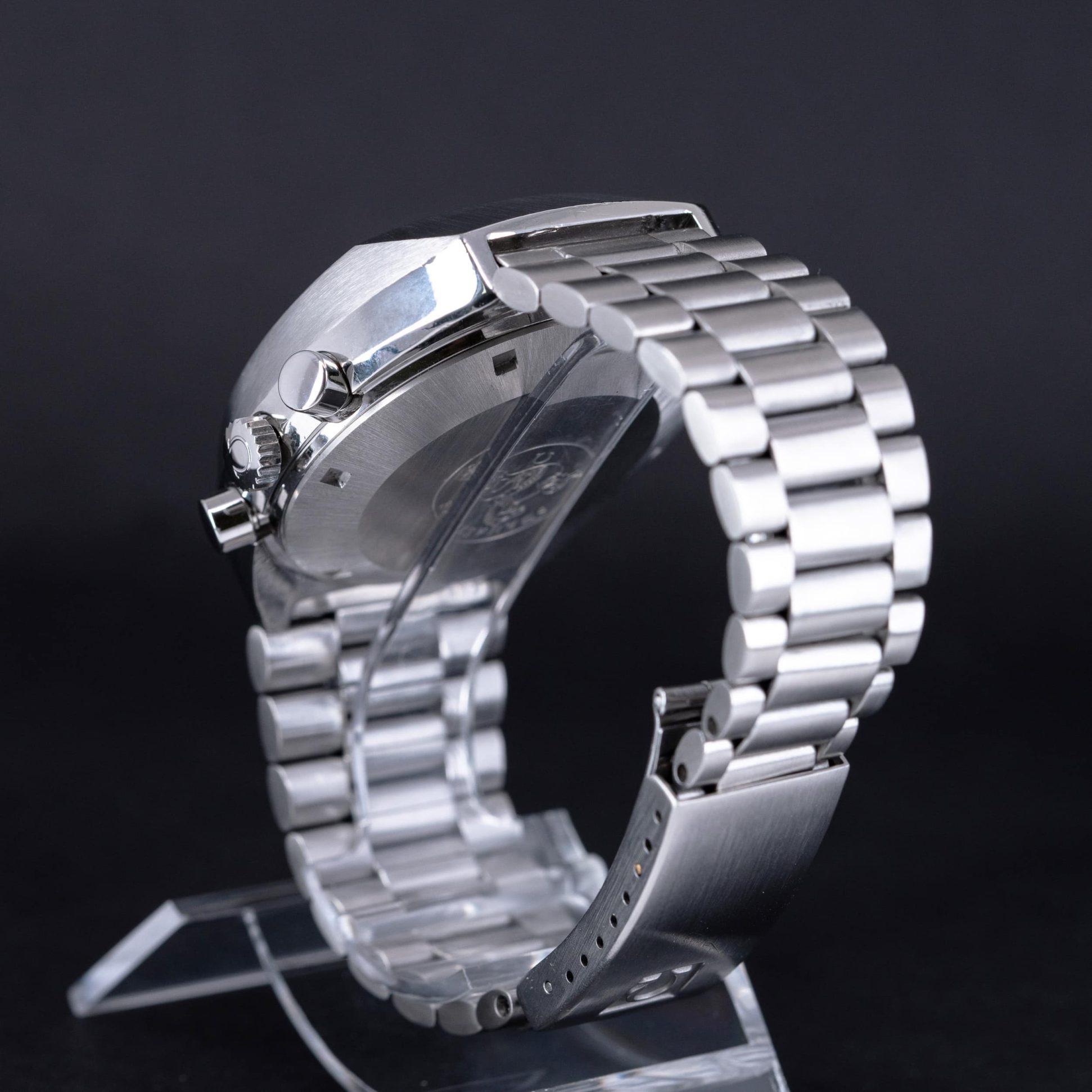 Omega-Seamaster-Rogue-Jedi-1972-4