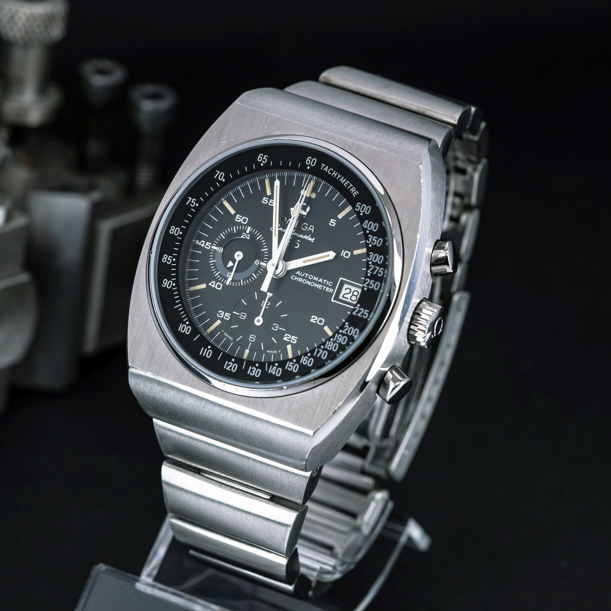 Omega-Speedmaster-125-1975-2-2.jpg