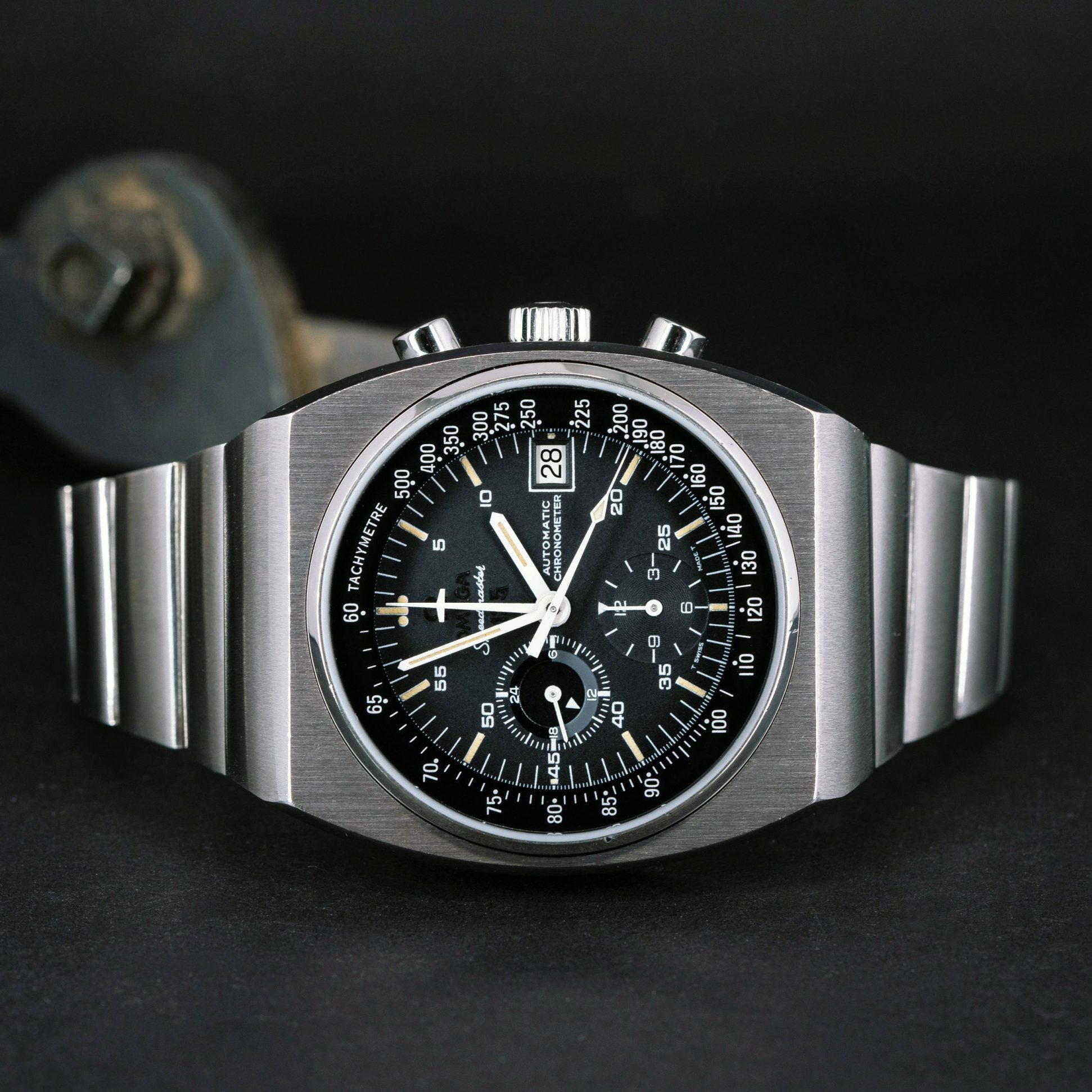 Omega-Speedmaster-125-1975-6-2.jpg