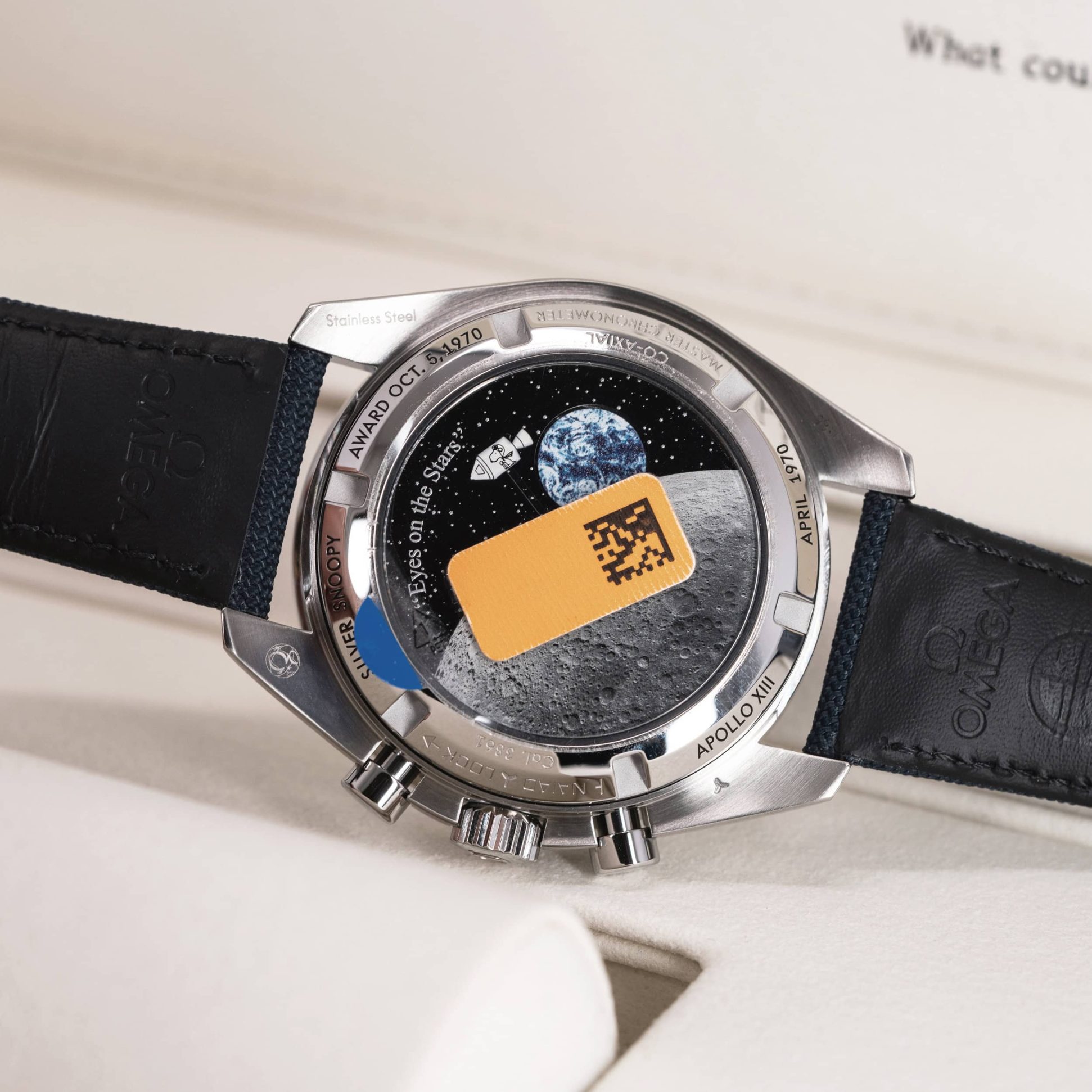 Omega-Speedmaster-50th-Silver-Snoopy-1-1