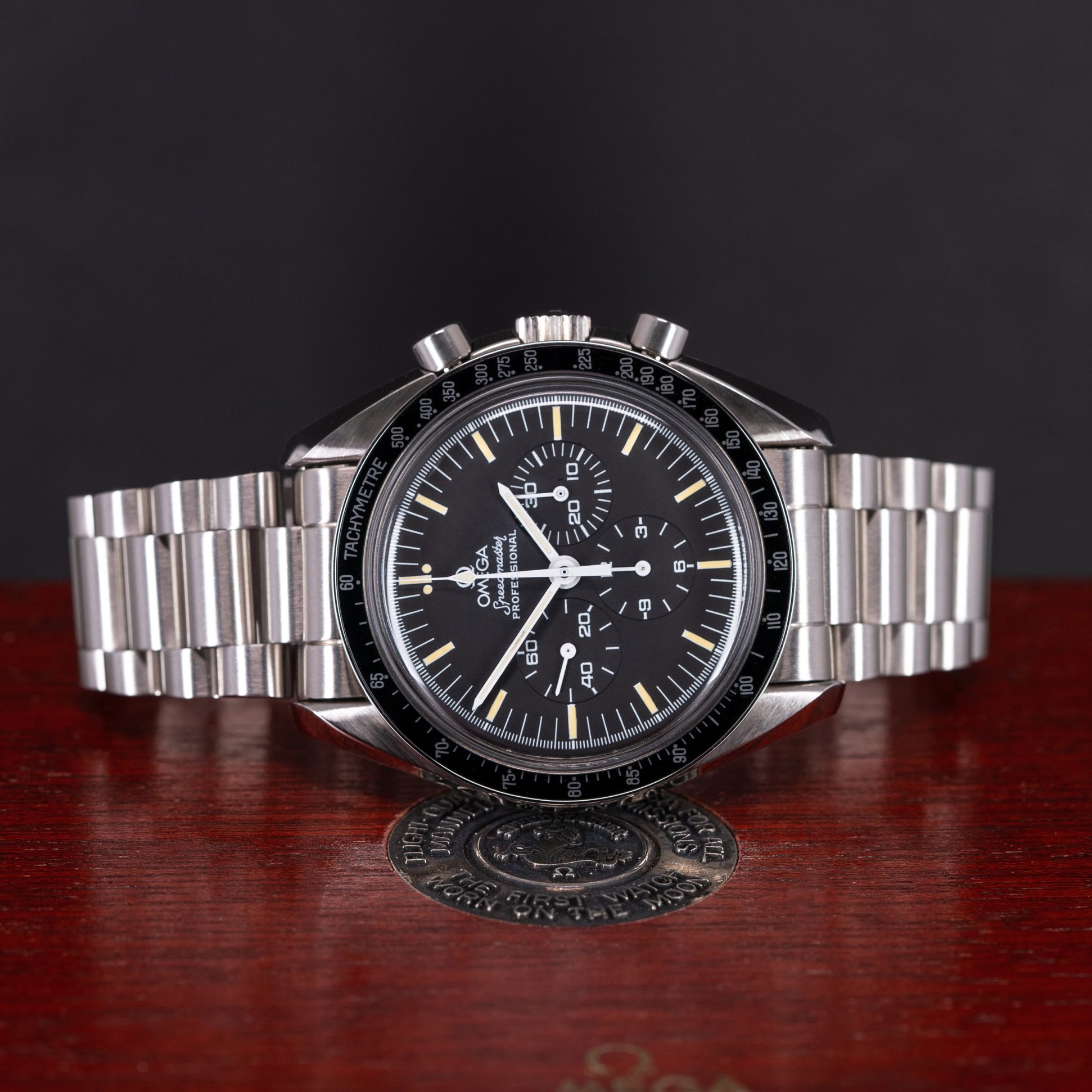 Omega-Speedmaster-Apollo-20th-anniversary-1989-9
