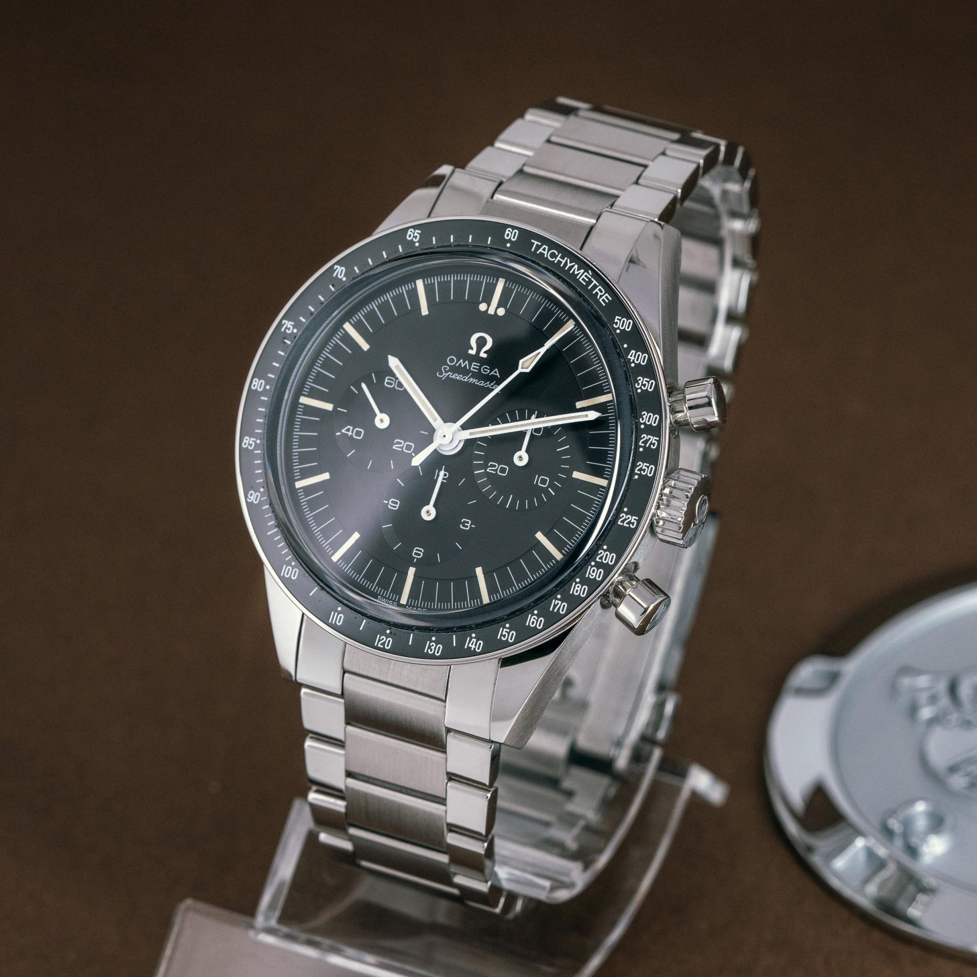 Omega-Speedmaster-Ed-White-2022-8