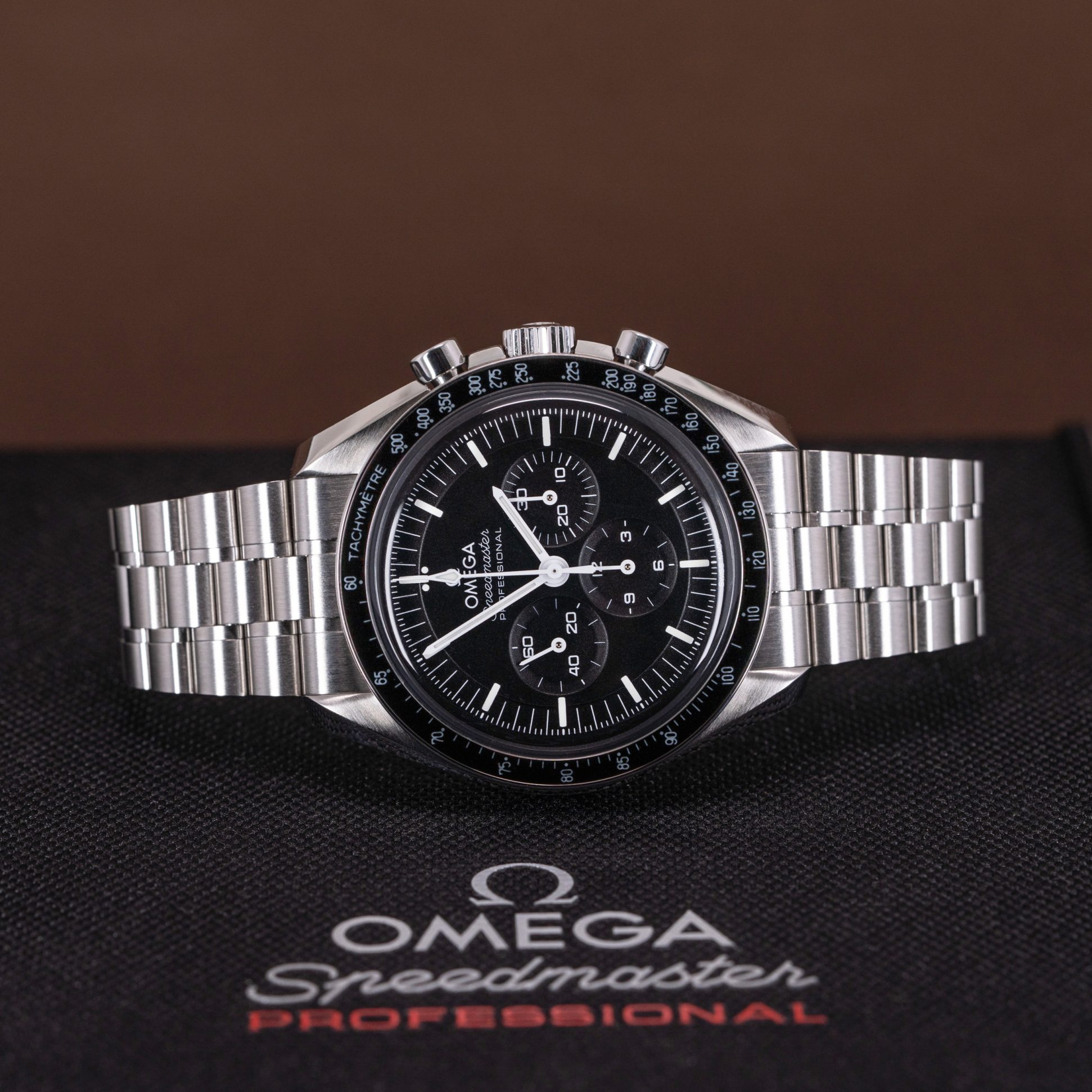 Omega-Speedmaster-Pro-3861-2023-4