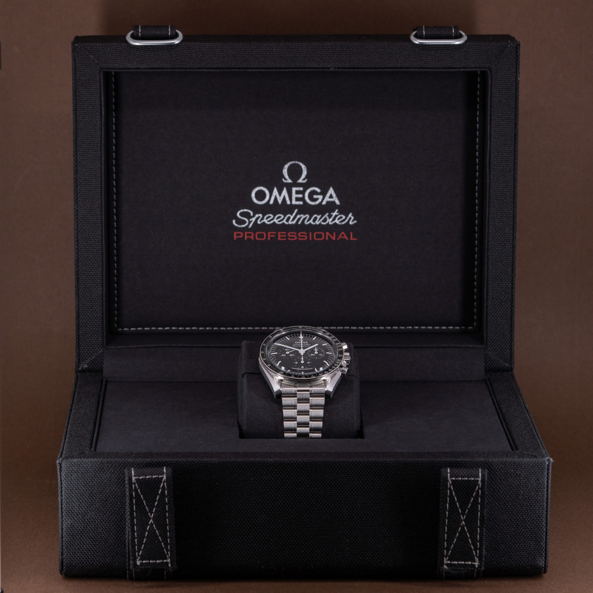 Omega-Speedmaster-Pro-3861-2023-9