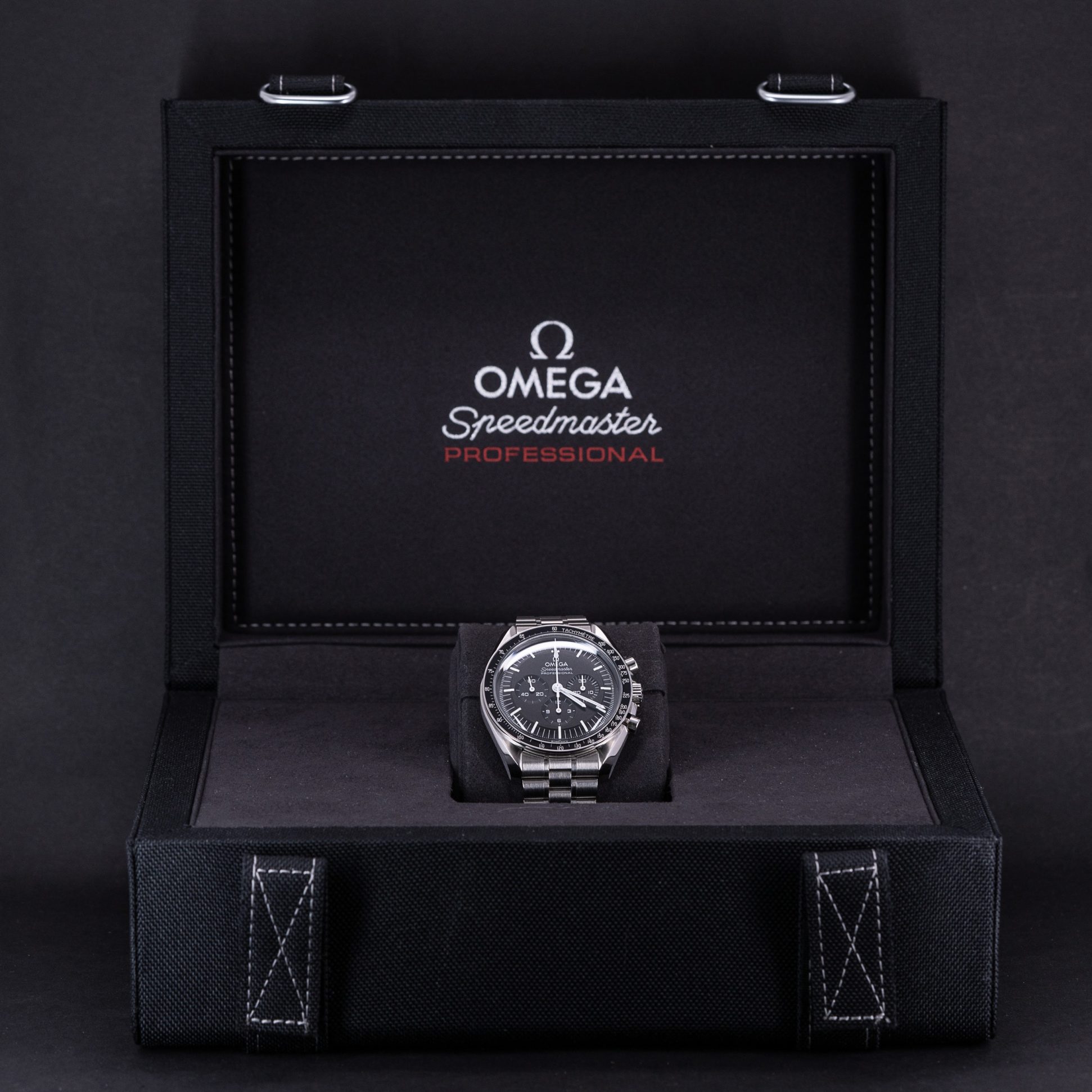 Omega-Speedmaster-Professional-2023.jpg