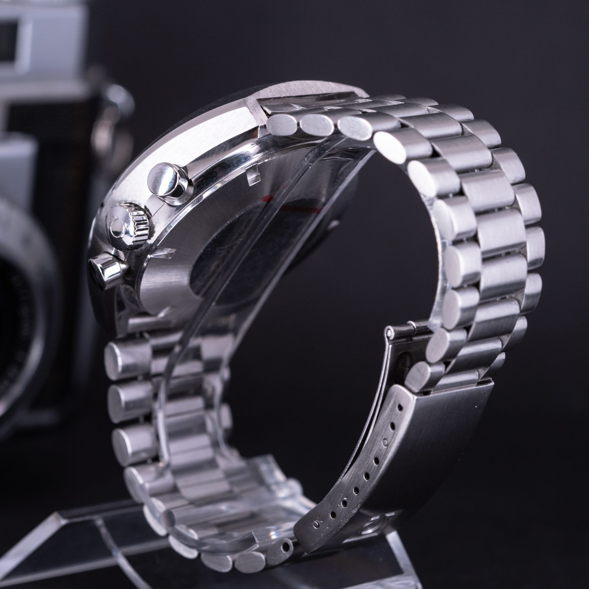 Omega-Speedmaster-Professional-MKII-3.jpg