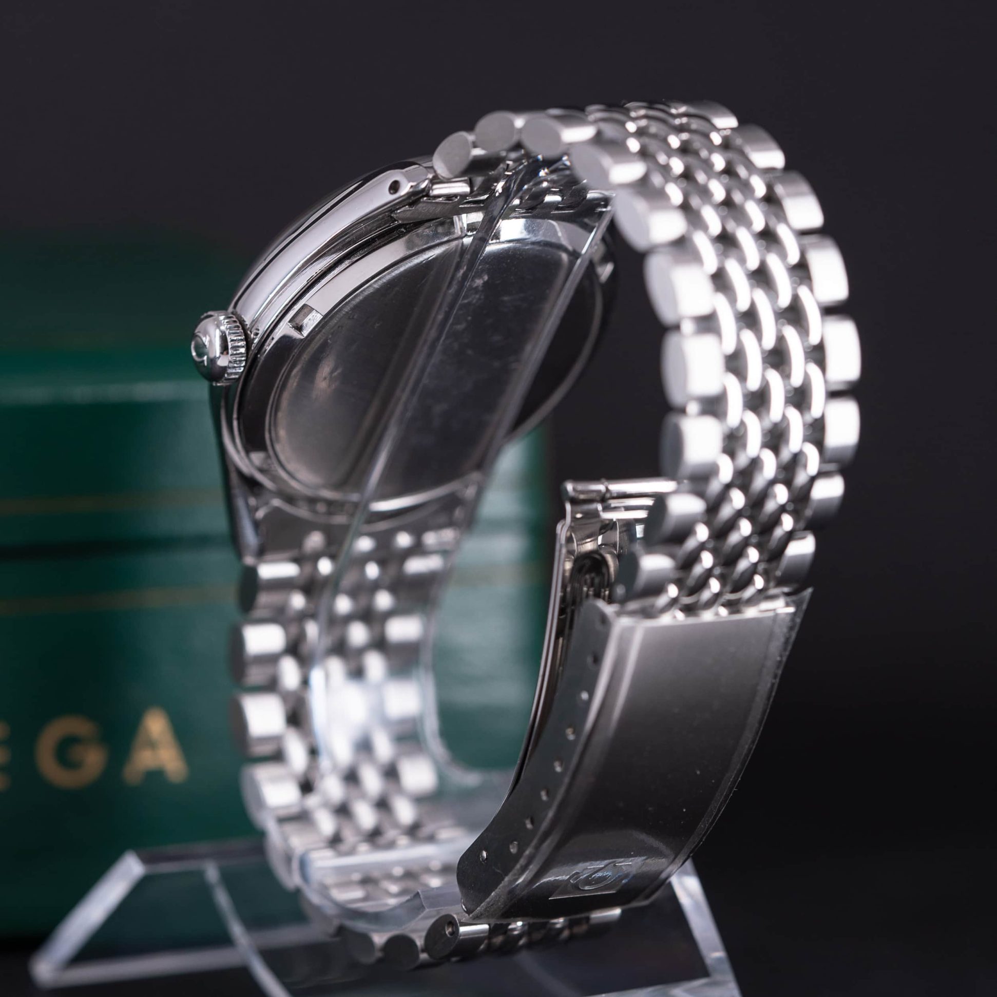 Omega_2639_1952-4.jpg