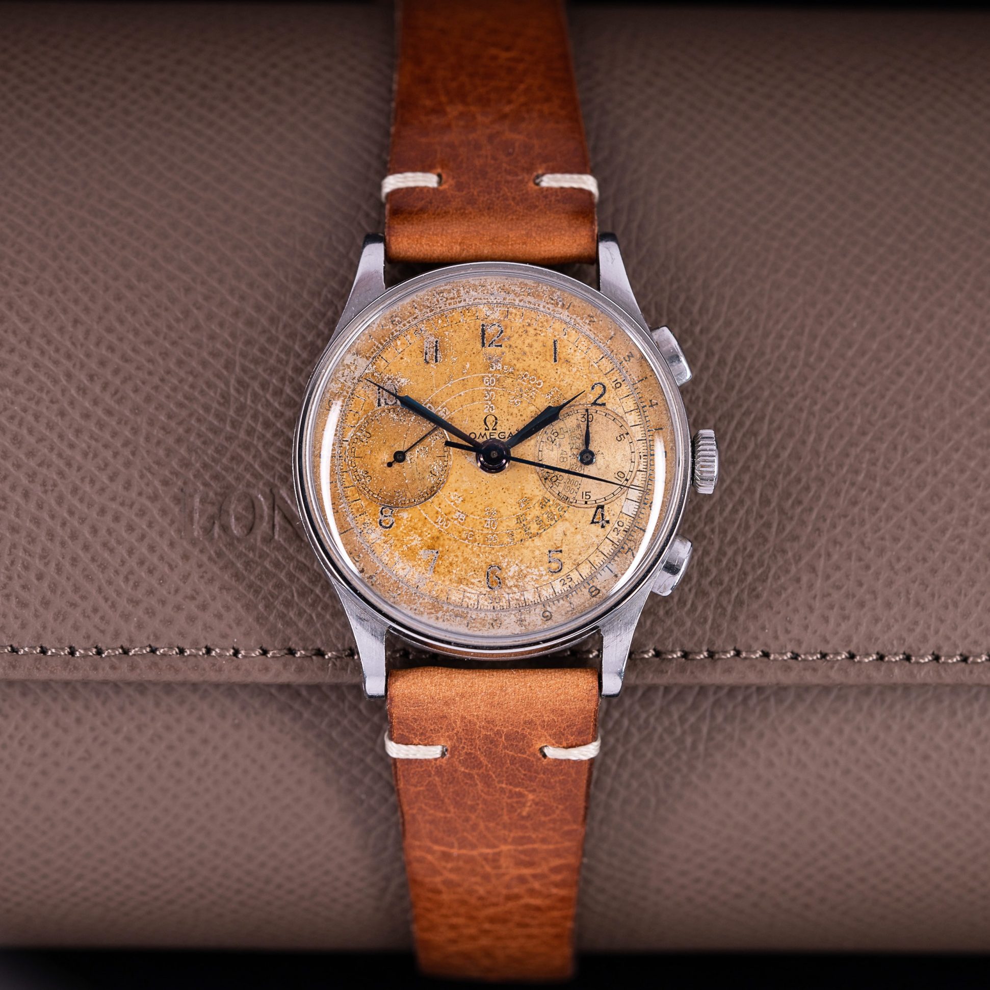 Omega_33.3_CK988_1942-3.jpg