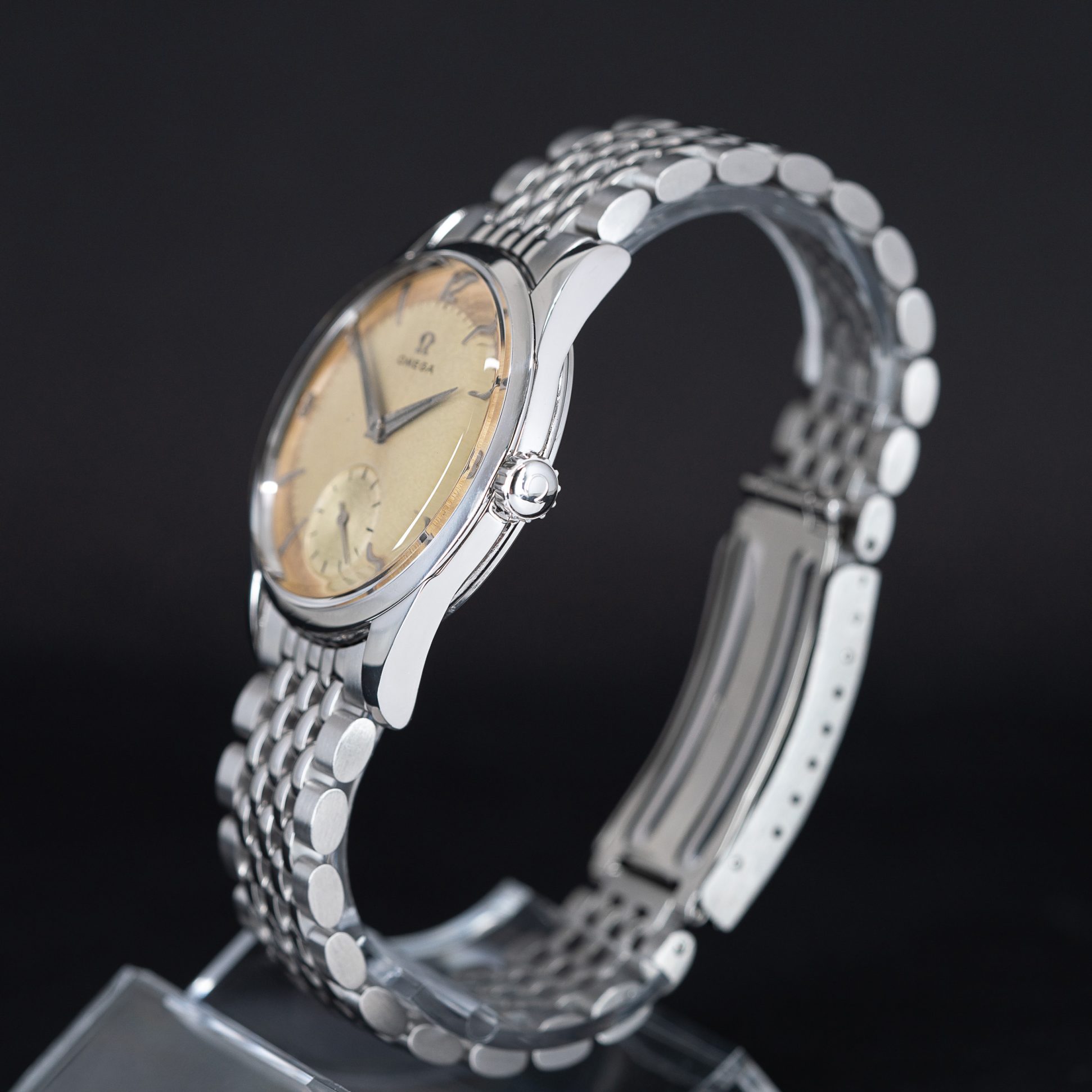 Omega_CK2937_1956-3.jpg