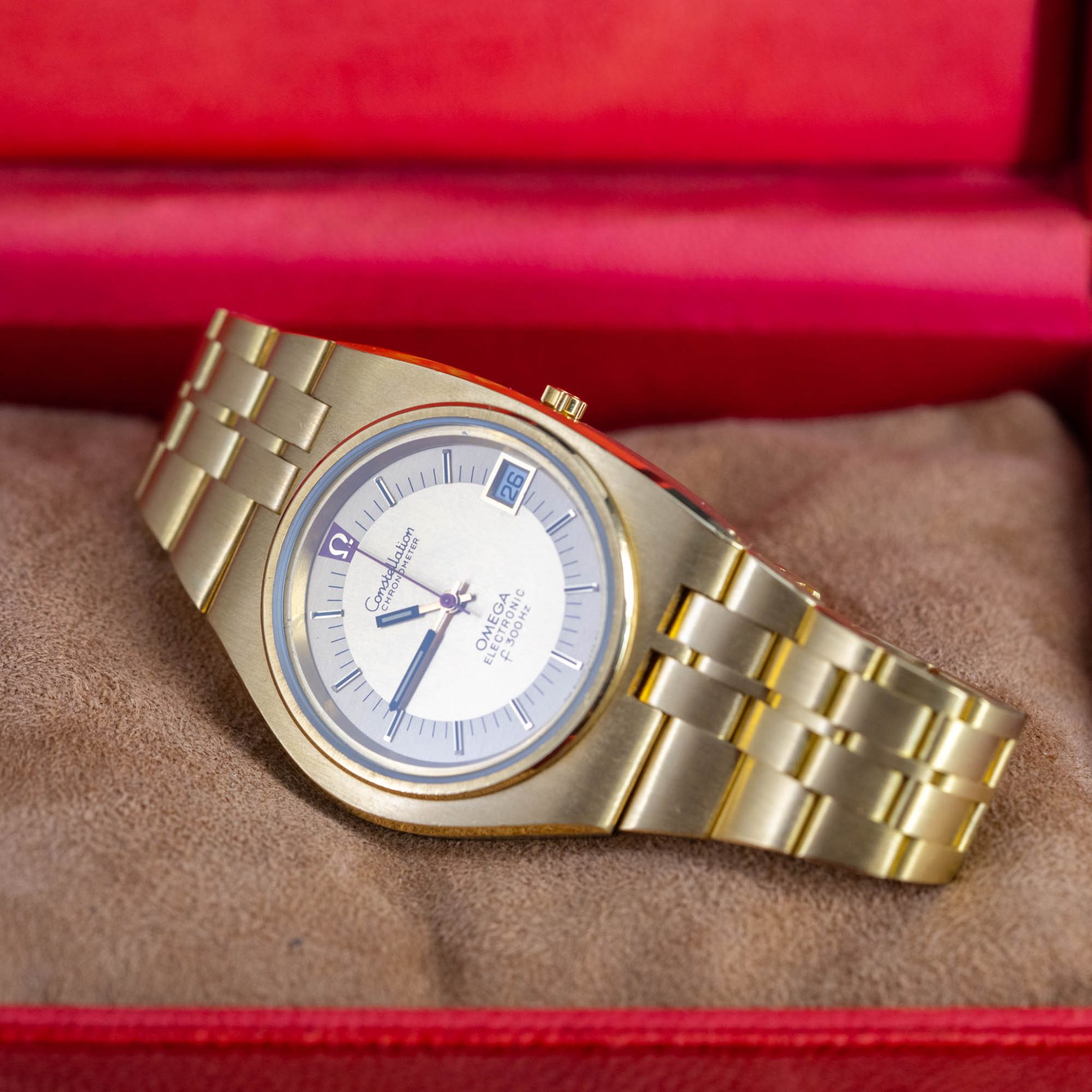 Omega_Constellation_18k_f300-2.jpg