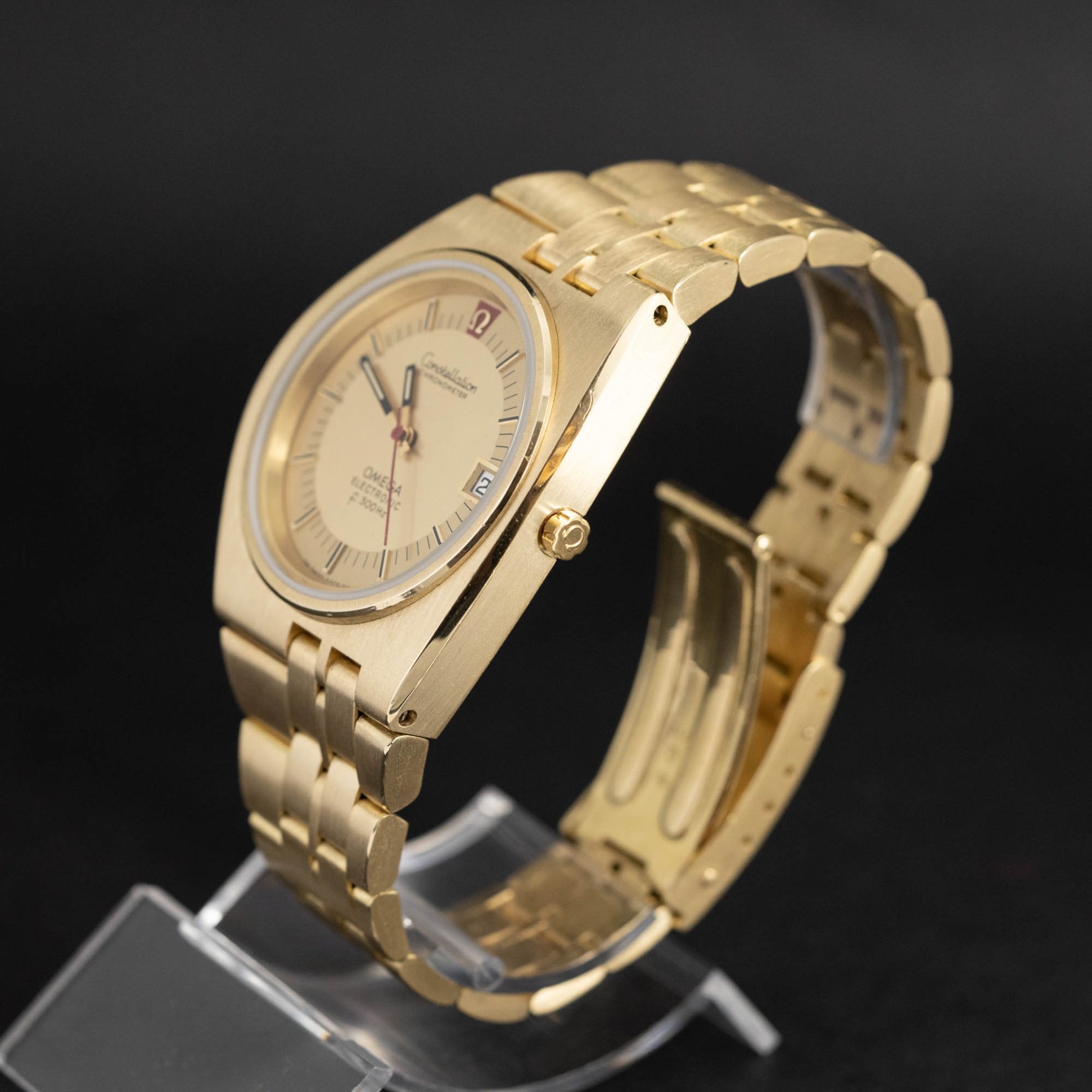 Omega_Constellation_18k_f300-8.jpg
