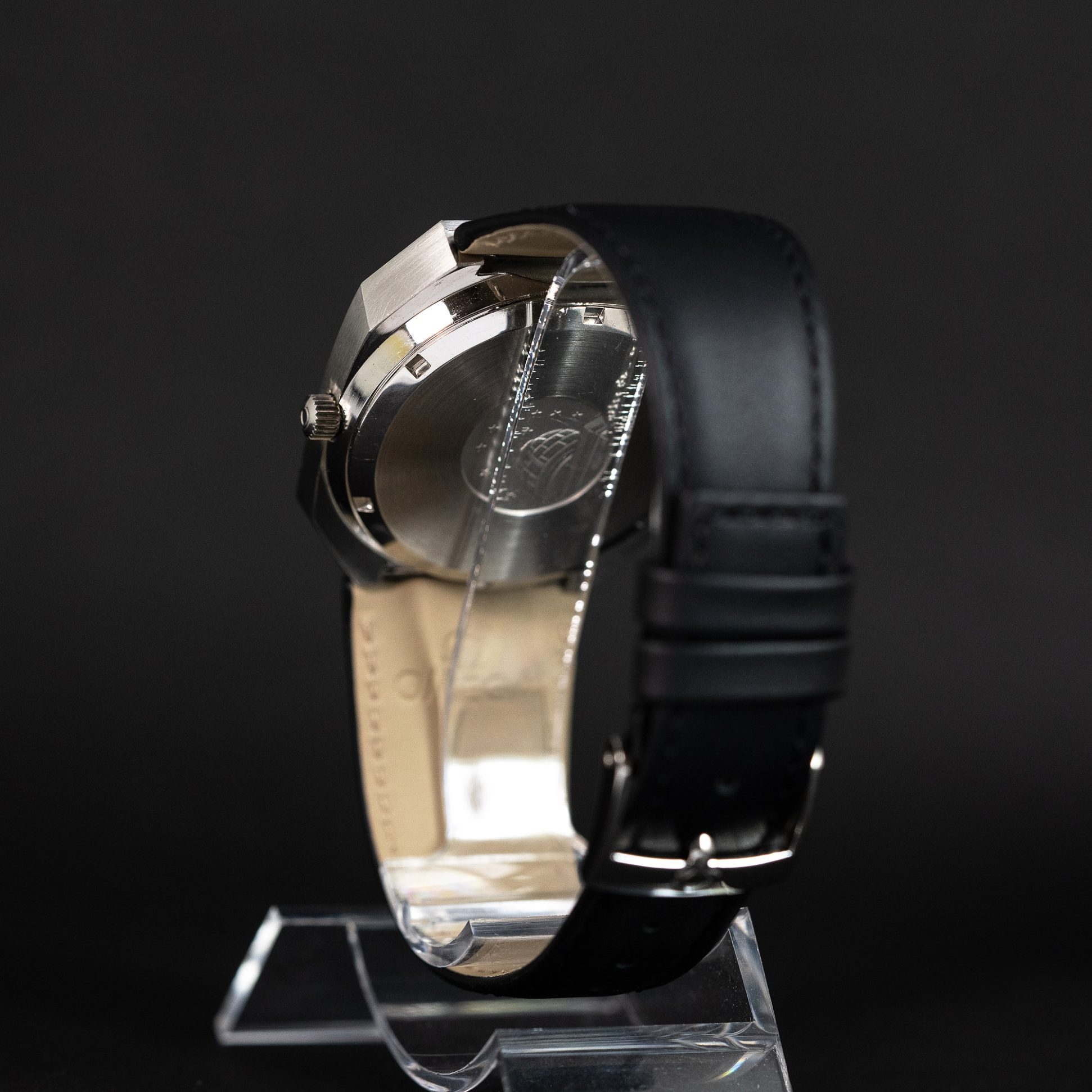 Omega_Constellation_300f_white-3.jpg