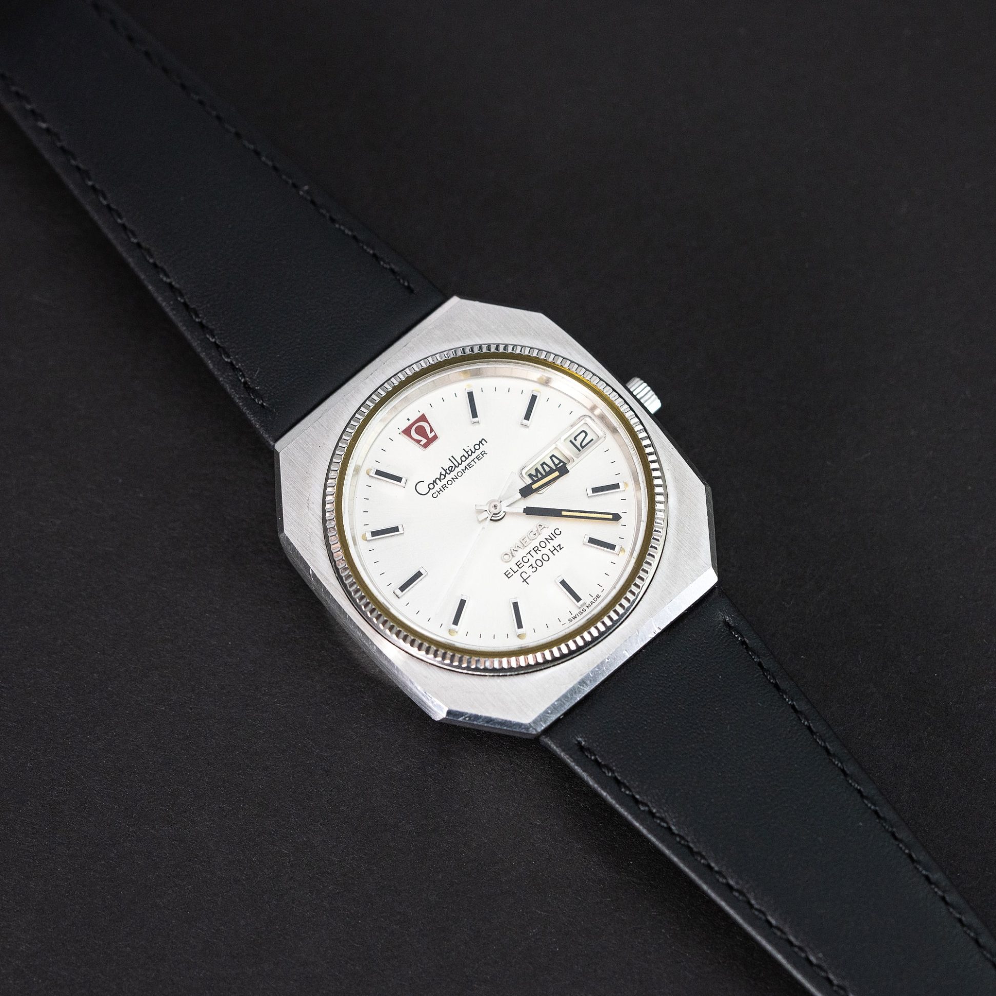 Omega_Constellation_300f_white-4.jpg