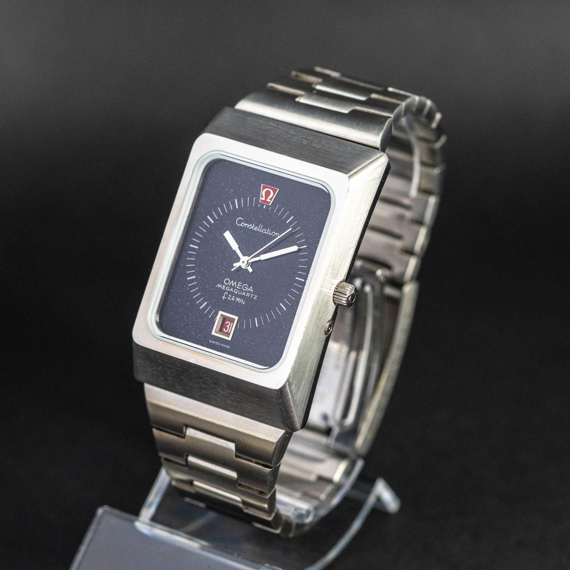 Omega_Constellation_Mega-Quarz_1972-2.jpg