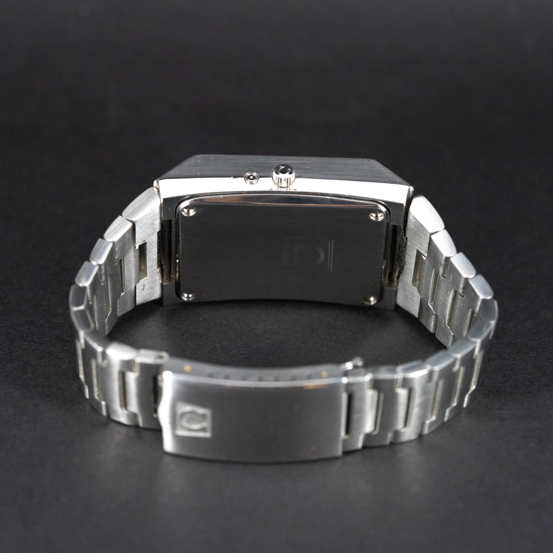 Omega_Constellation_Mega-Quarz_1972-6.jpg