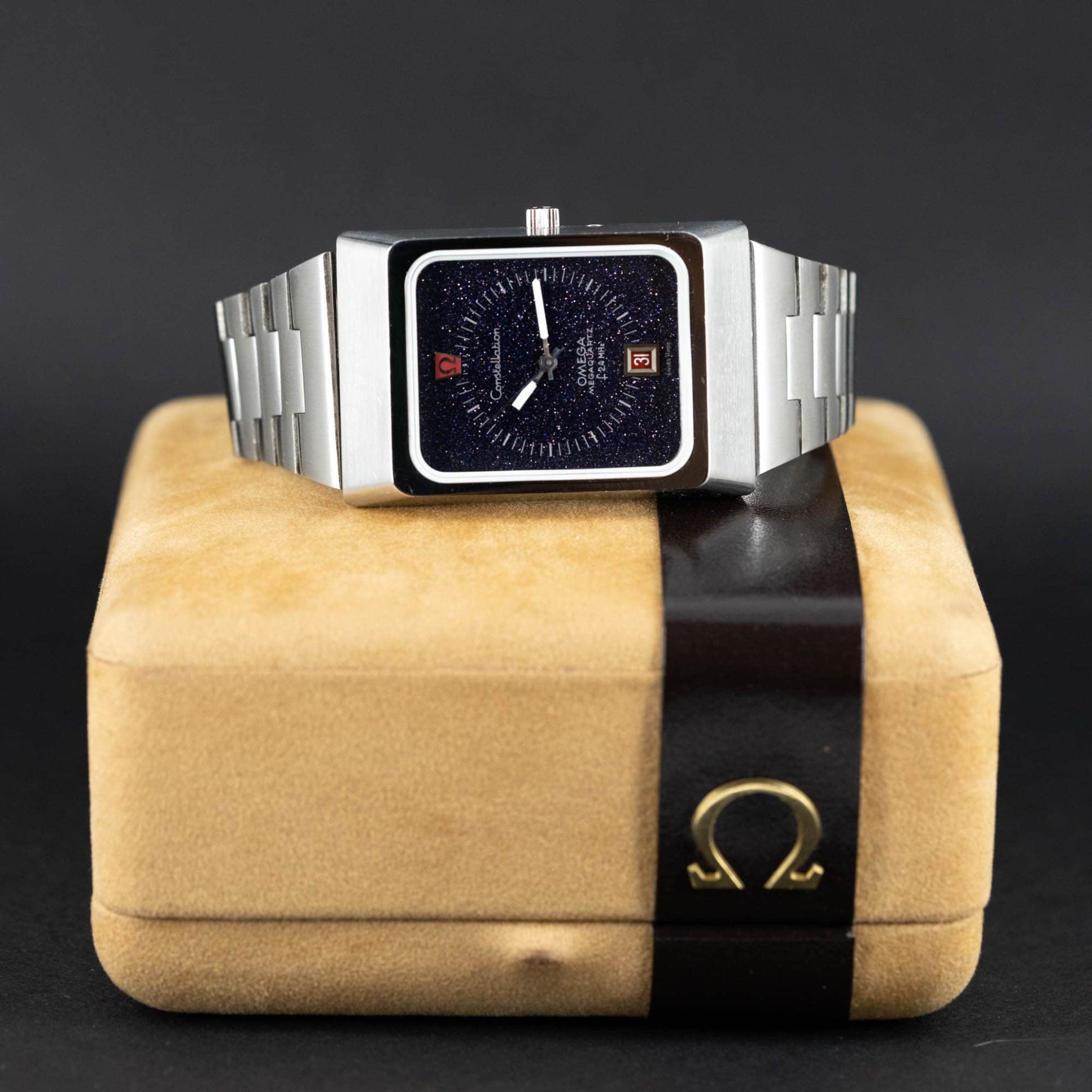 Omega_Constellation_Mega-Quarz_1972-7.jpg