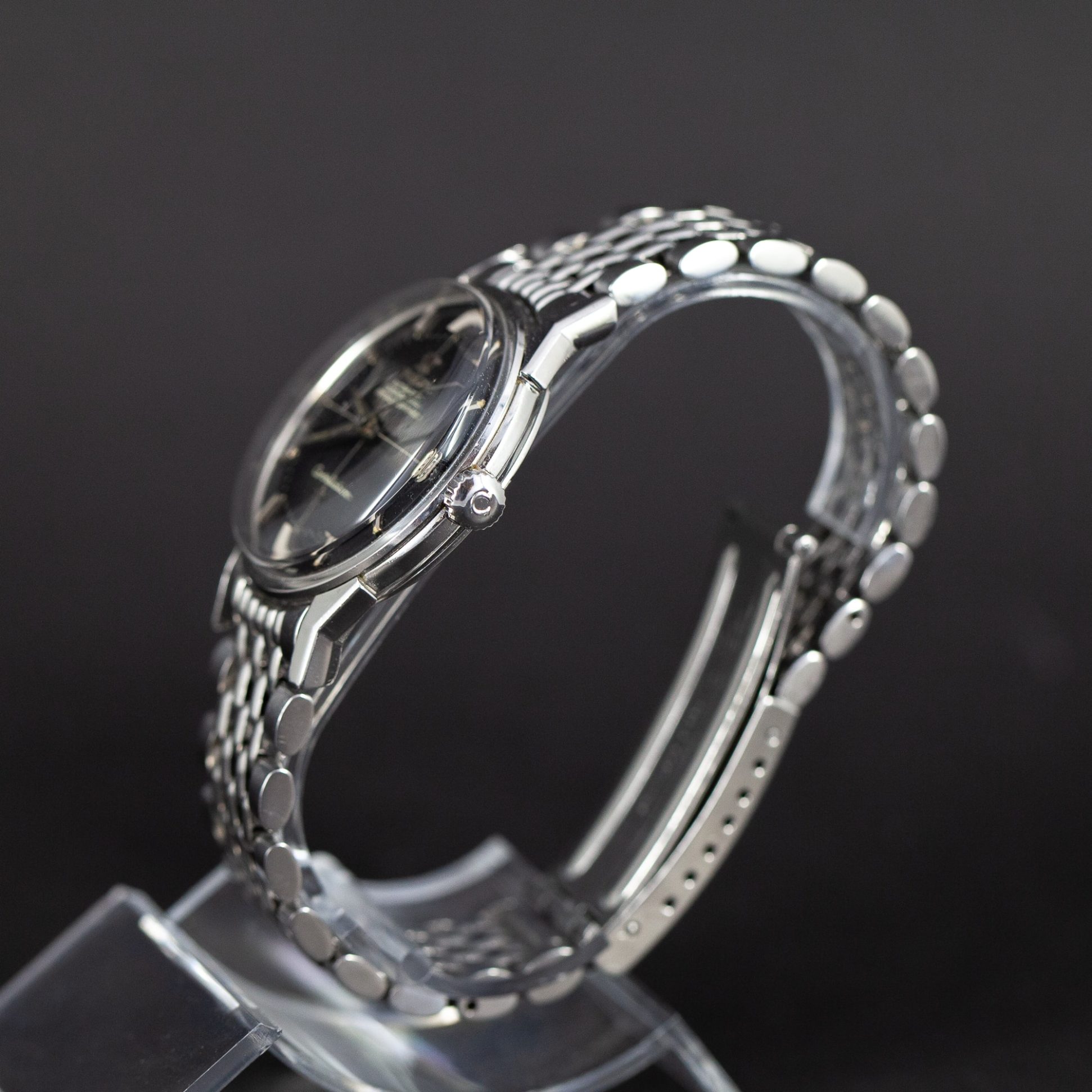 Omega_Constellation_Pie-Pan_musta-3.jpg