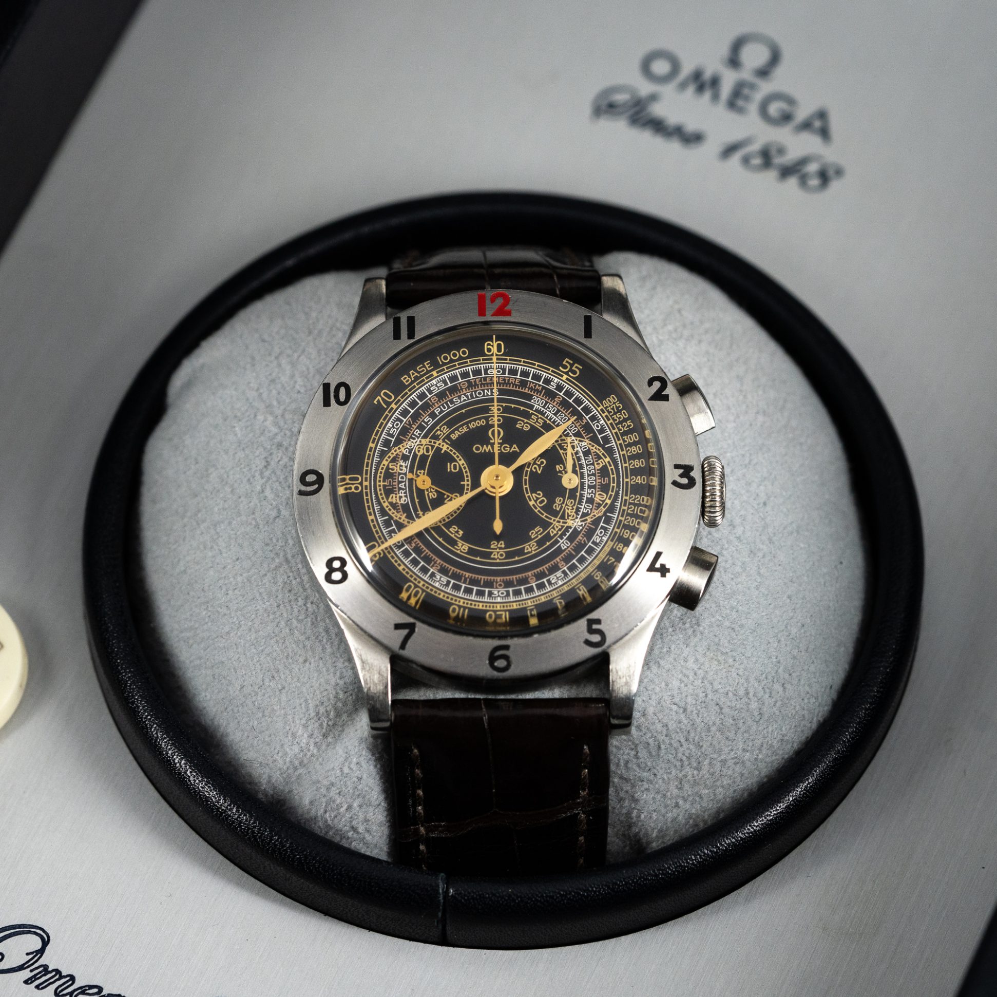 Omega_Officers_Museum_Watch_1945-2.jpg