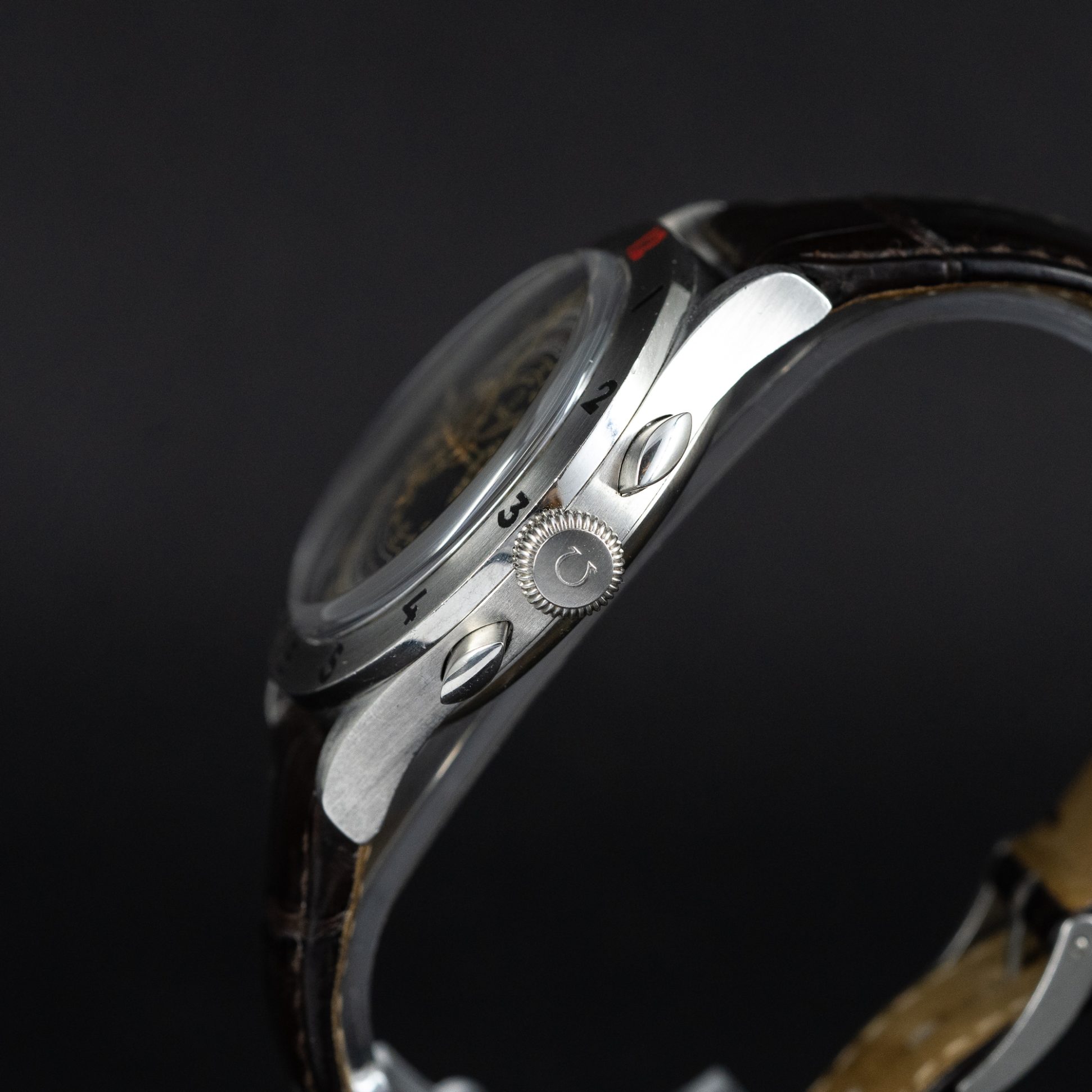 Omega_Officers_Museum_Watch_1945-8.jpg